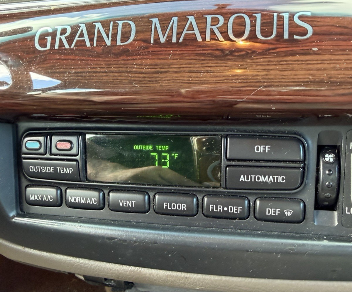 1998-2011 Mercury Grand Marquis  Crown Vic AC Heater Climate Temperature Control