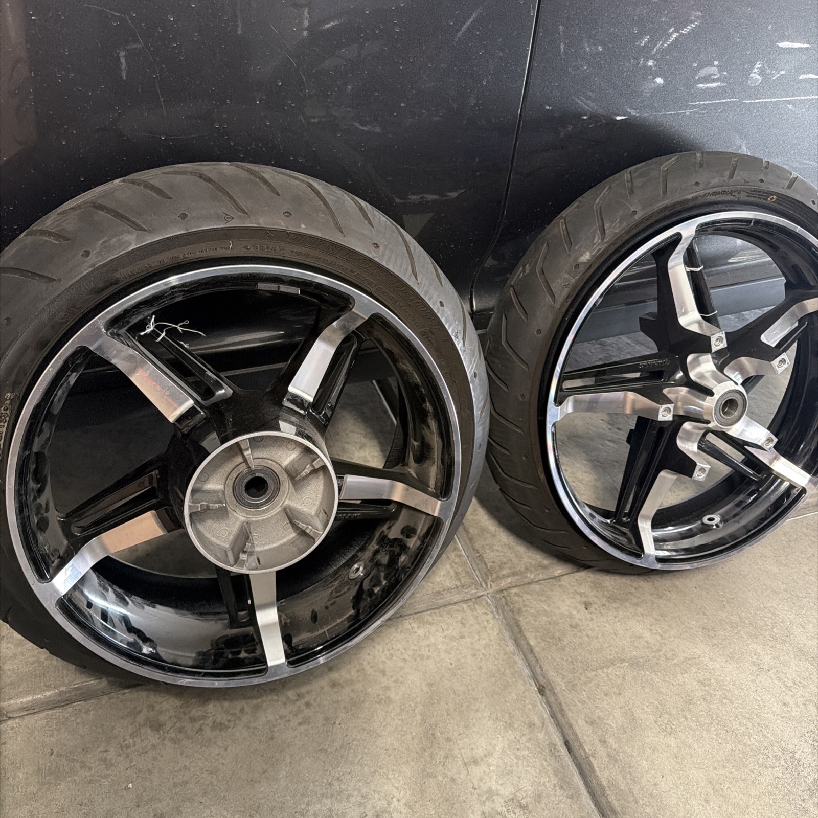 OEM Harley-Davidson 26 Touring 2024-25 Road Glide Front and rear Wheel & Tire OEM Harley-Davidson 26 Touring 2024-25 Road Glide Front and rear Wheel & Tire