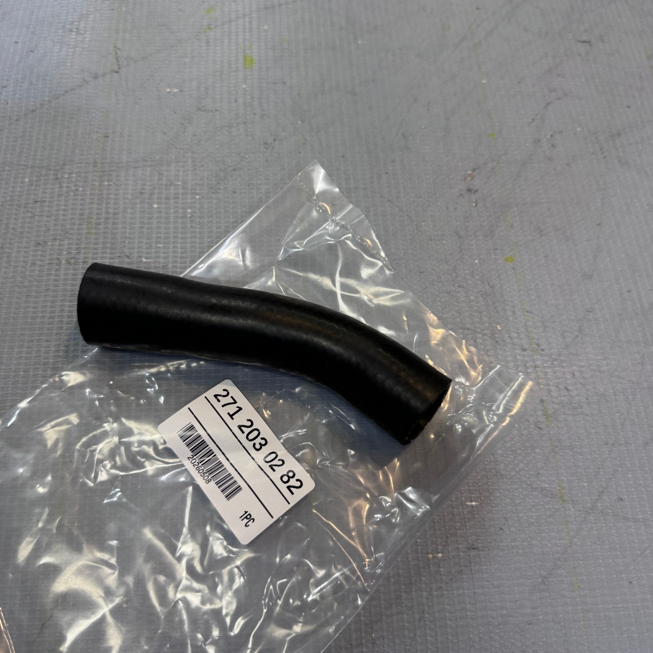 2712030282 Radiator Coolant Hose Fits 2007‑2014 Mercedes‑Benz C‑Class W204 1.8L
