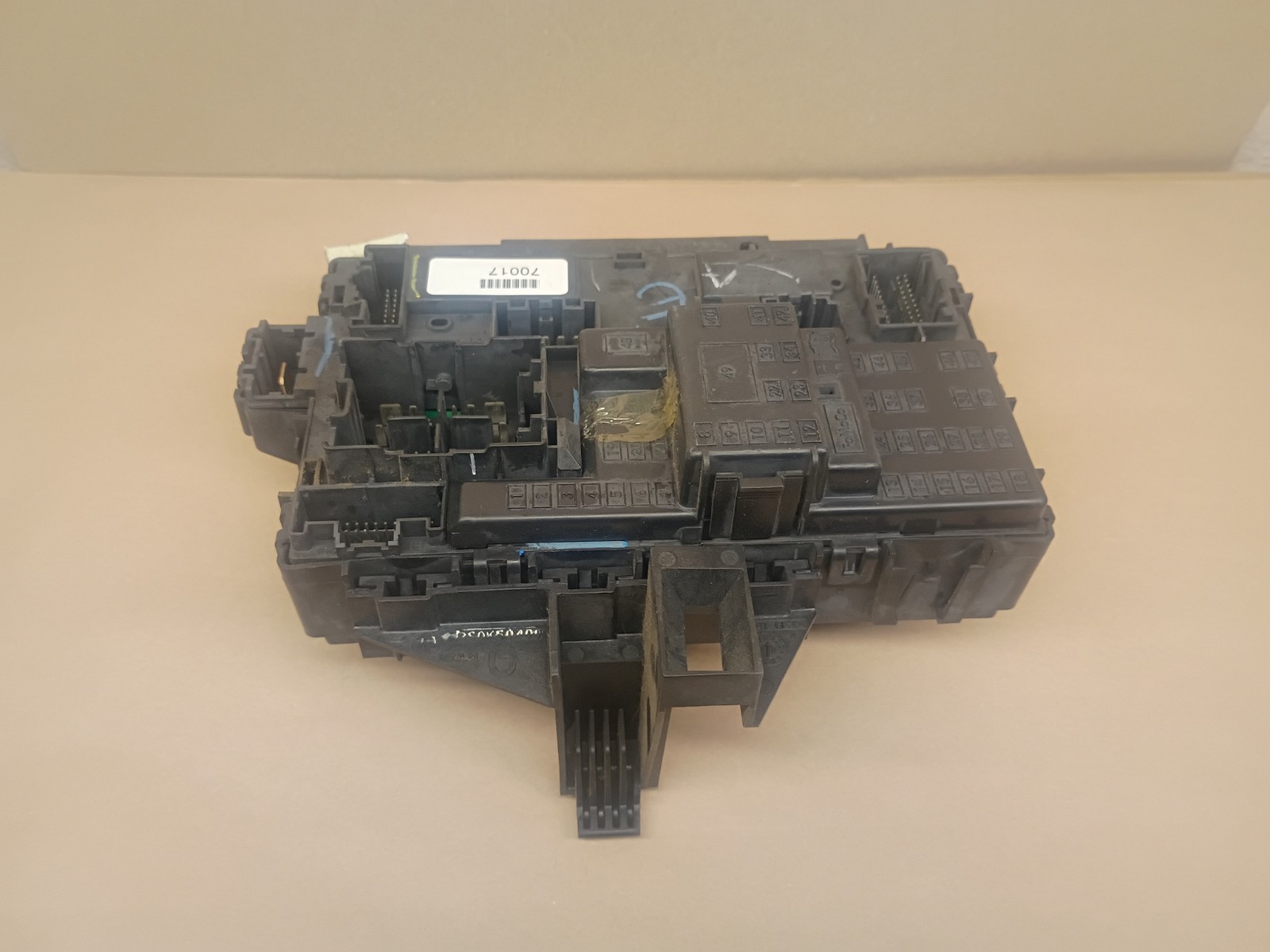 2011-2014 Ford F-150 BCM Interior Fuse Box P/N BL3T-15604-CD 2011-2014 Ford F-150 BCM Interior Fuse Box P/N BL3T-15604-CD