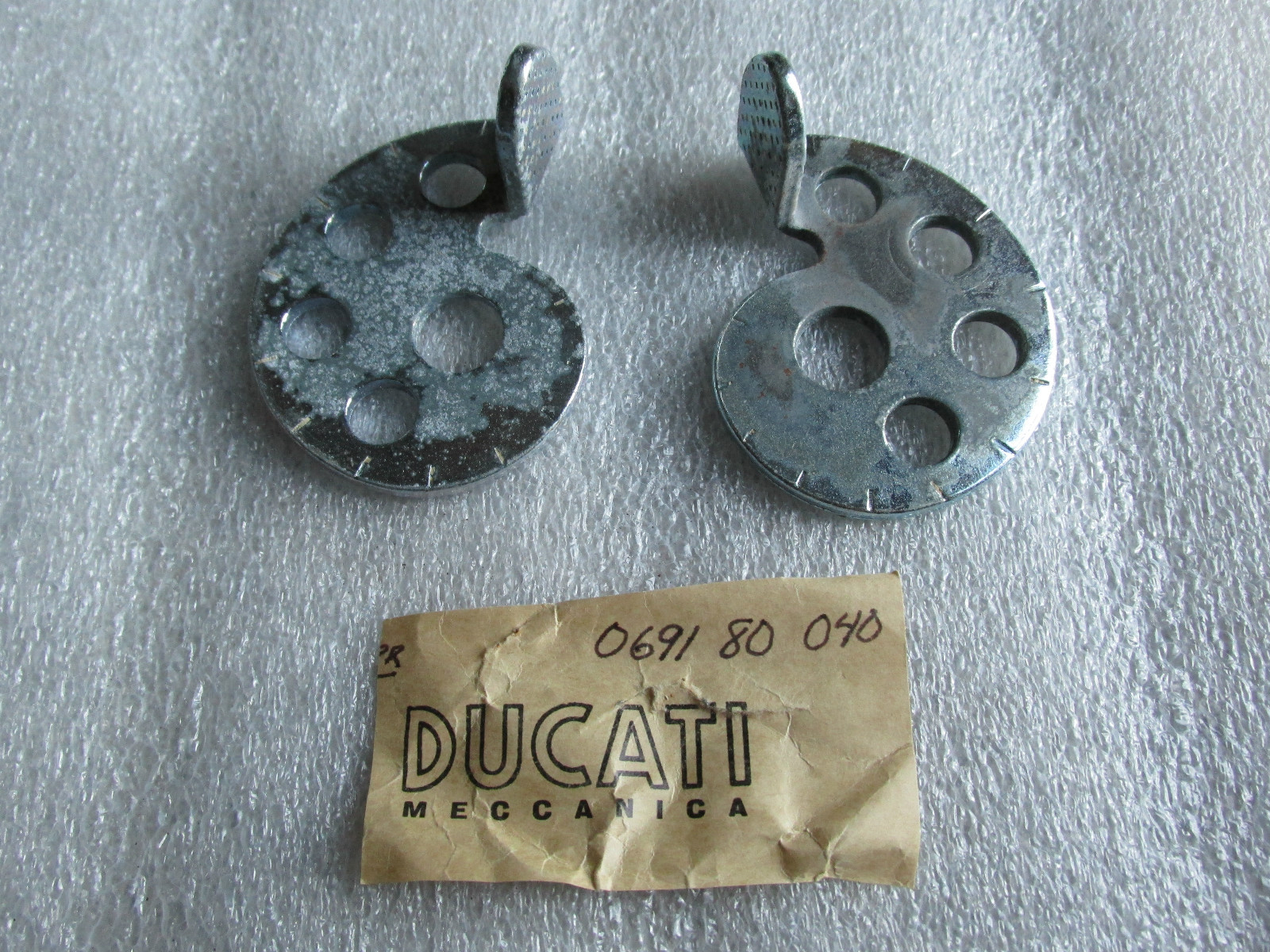 DUCATI BEVEL? VINTAGE NOS REAR WHEEL ADJUSTERS L&R PT# 0691 80 040 D6 DUCATI BEVEL? VINTAGE NOS REAR WHEEL ADJUSTERS L&R PT# 0691 80 040 D6