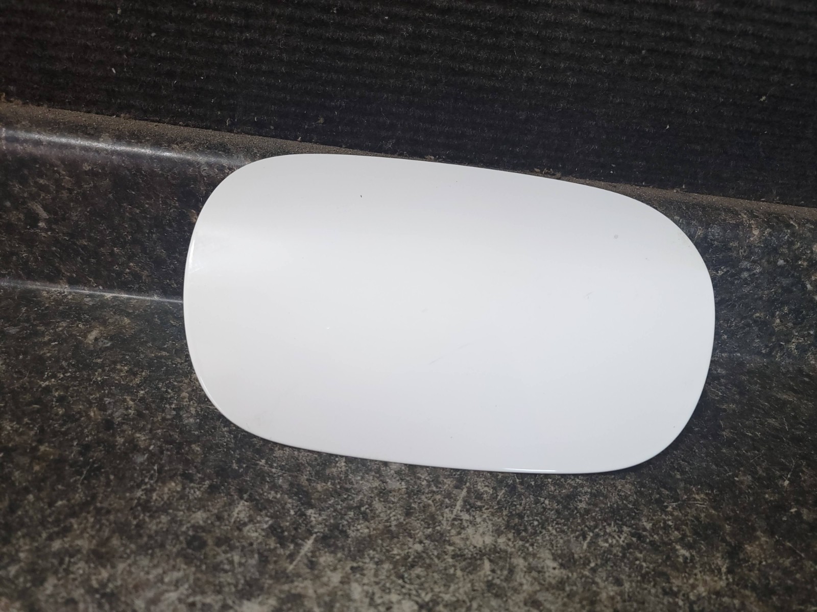 15-21 Mercedes W205 C Class Fuel Door Gas Tank Lid Cover Cap White Used OEM