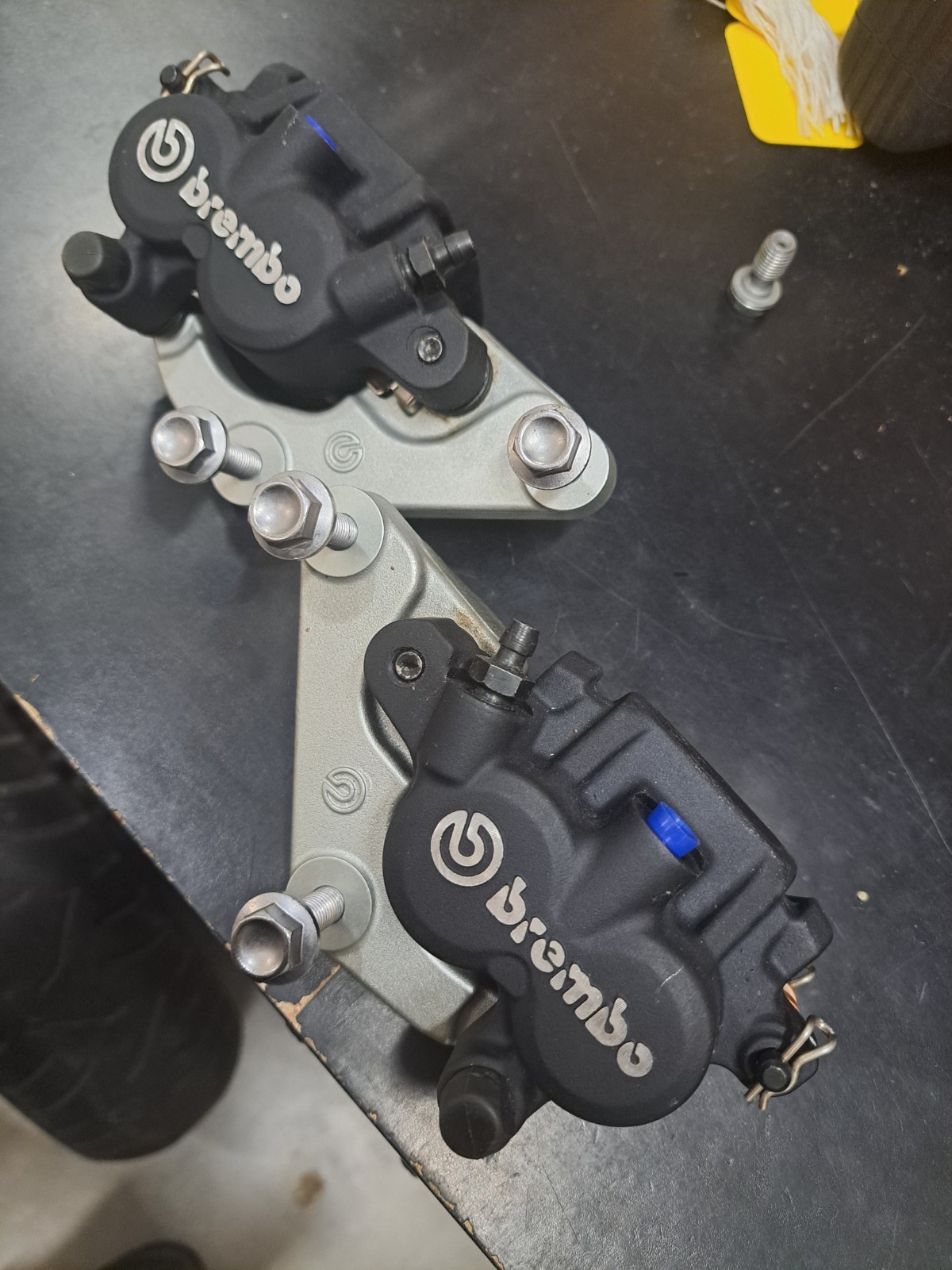 other see details Triumph Brembo Oem Takeoff Calipers G1N other see details Triumph Brembo Oem Takeoff Calipers G1N