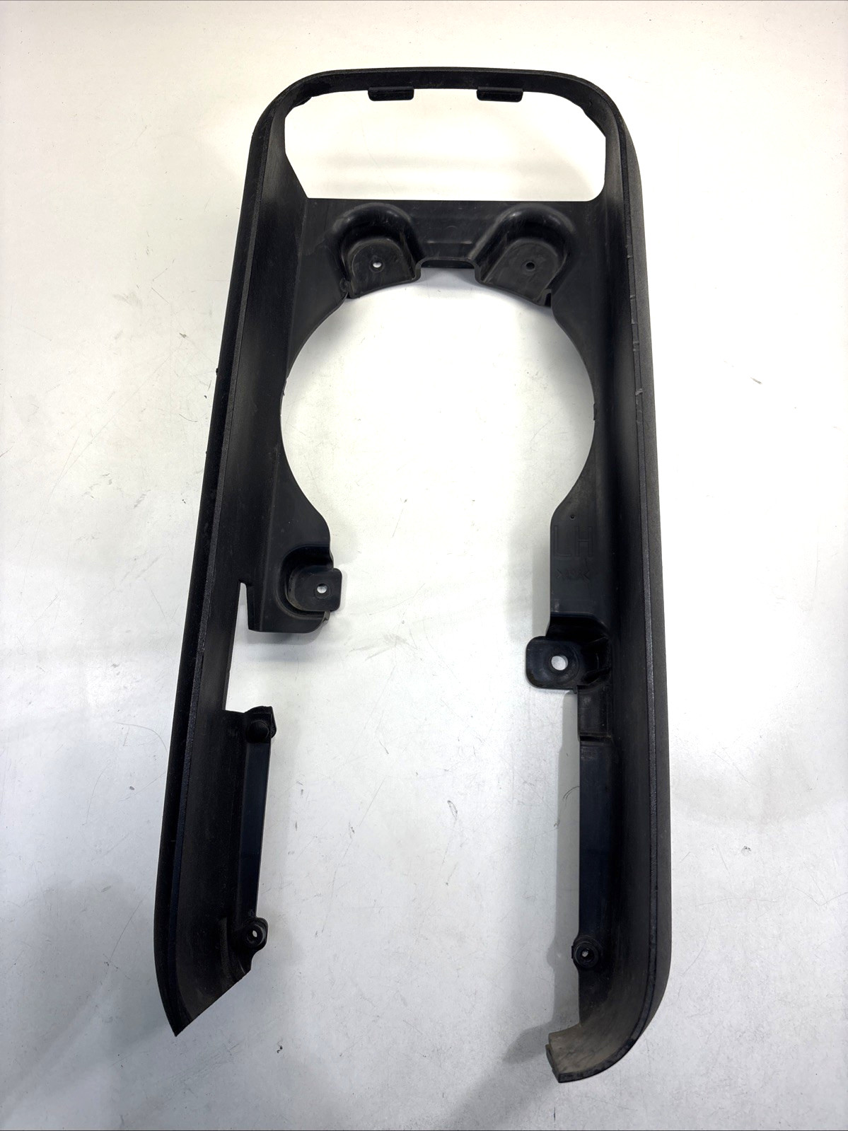 Freightliner Cascadia 2019-25 Mirror Bezel