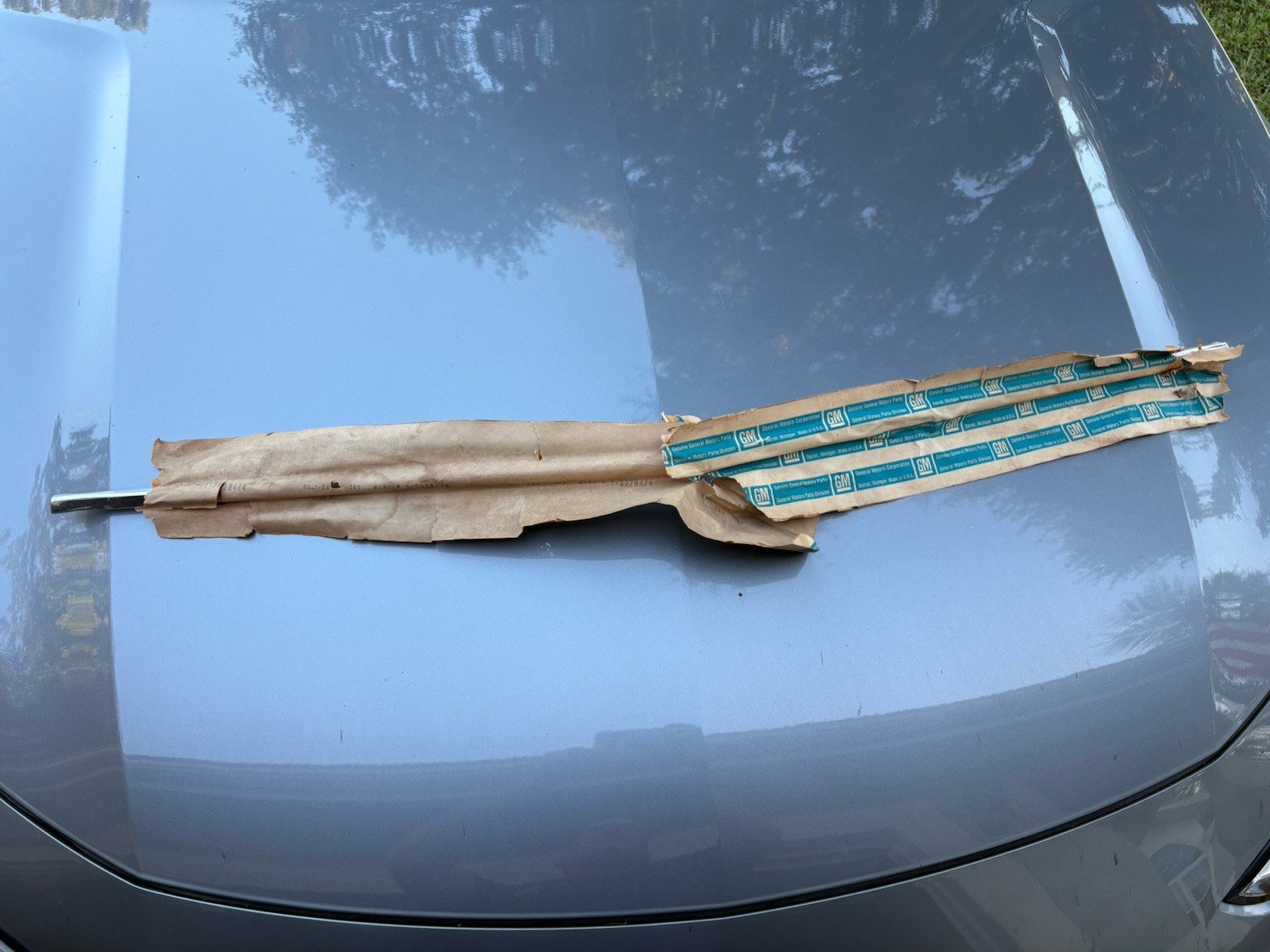1968-1969 Chevelle Front Upper Header Panel Molding NOS 3928474 (Vintage Part)