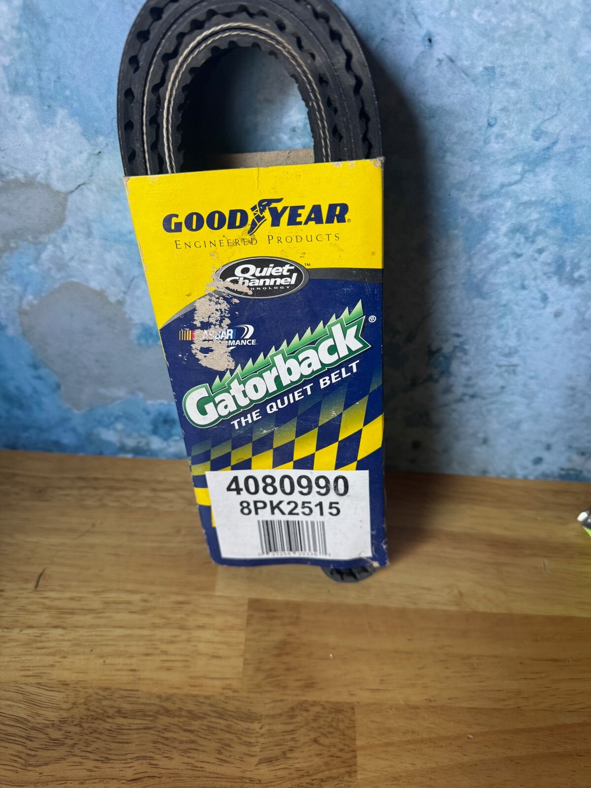 good year gatorback Serpentine Belt-Multi-V  4090609