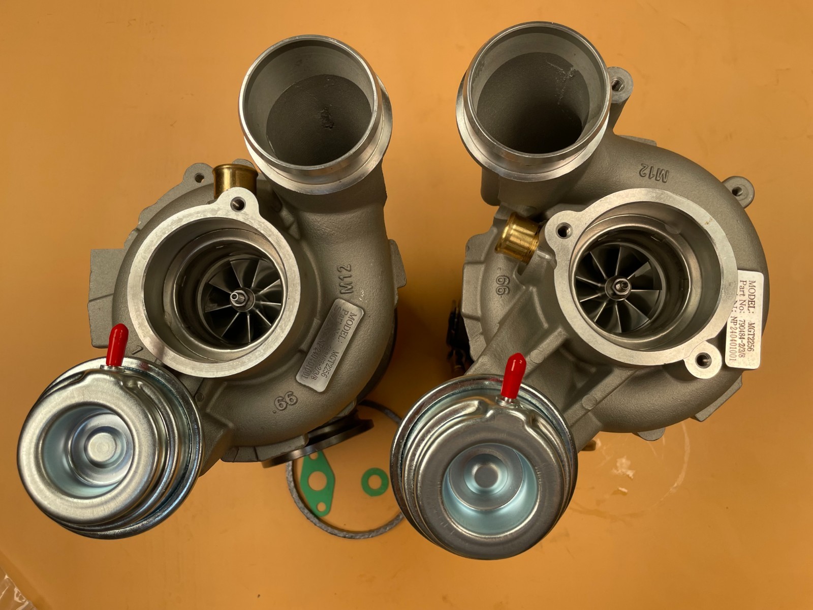 TWO Billet Twin Turbo 790484 + 790463 for BMW X5M X5 M X6 M X6M Sport S63 4.4L