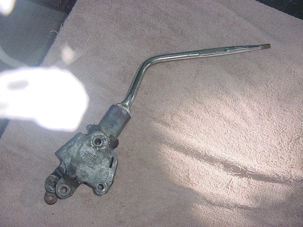 HURST 4 speed SHIFTER 66 67 1968 69 70 CHARGER DART CUDA ROAD RUNNER DUSTER HEMI HURST 4 speed SHIFTER 66 67 1968 69 70 CHARGER DART CUDA ROAD RUNNER DUSTER HEMI