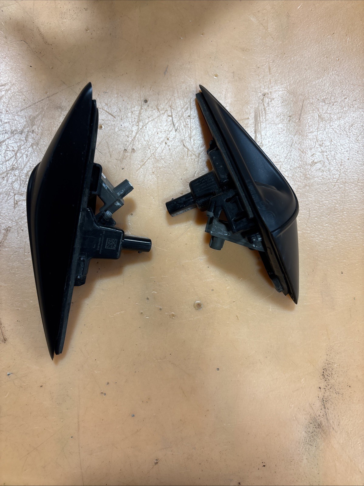 ✅2022-2026 Tesla Model 3 Y Front Left&right Fender Camera 1873282 OEM ✅2022-2026 Tesla Model 3 Y Front Left&right Fender Camera 1873282 OEM