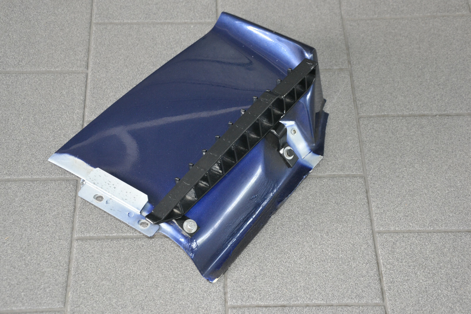 Ferrari 456 M GT Air Duct Side Skirt Grille RH 63201500 63743800