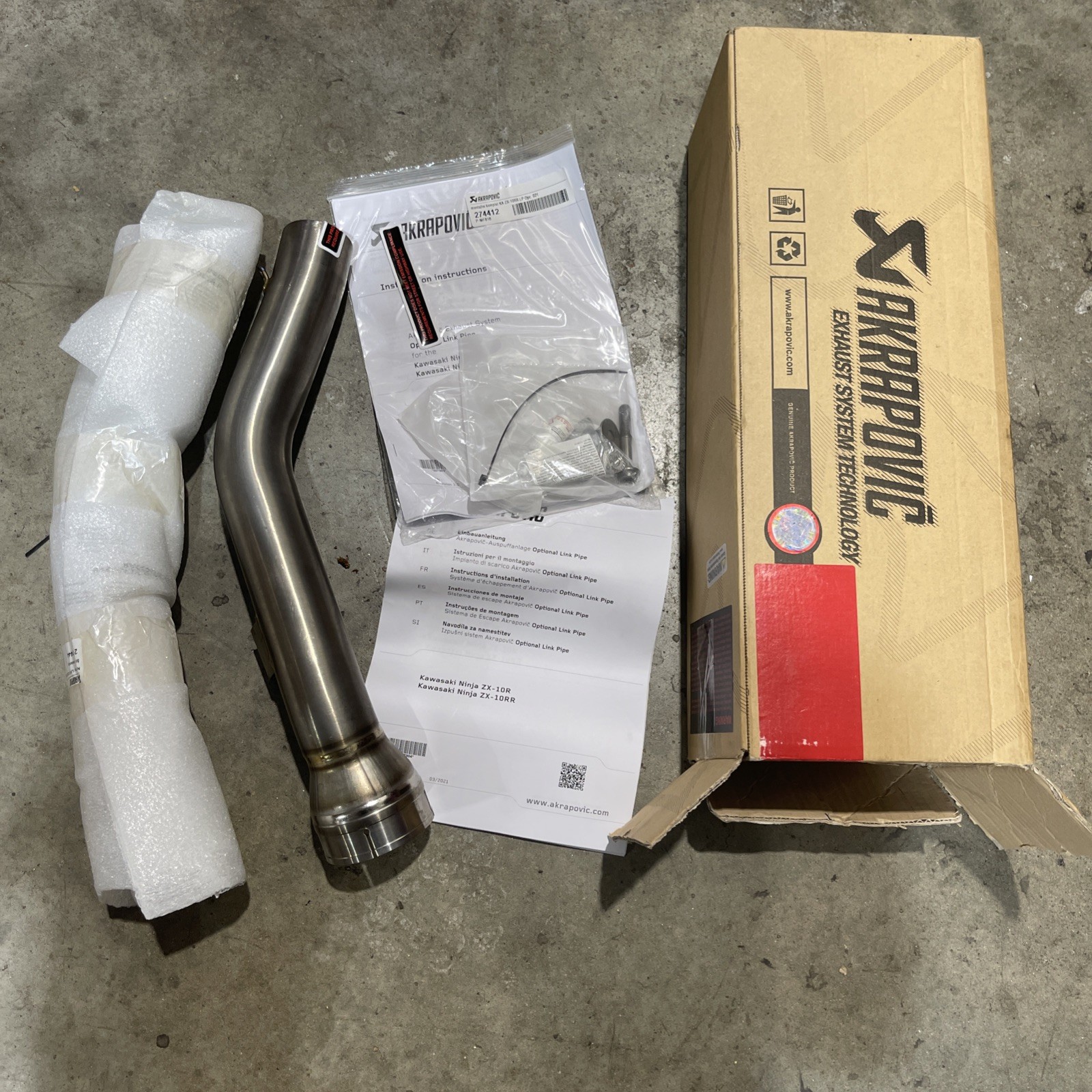 AKRAPOVIC L-K10SO9 Link Pipe AKRAPOVIC L-K10SO9 Link Pipe