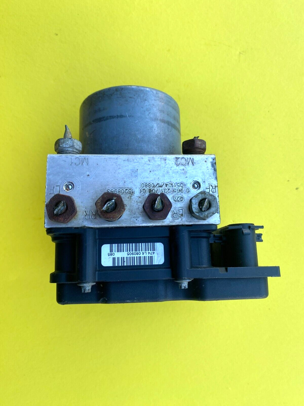 2004-2007 SATURN ION ANTI LOCK ABS BRACKE PUMP CONTROL MODULE OEM 0265800509 2004-2007 SATURN ION ANTI LOCK ABS BRACKE PUMP CONTROL MODULE OEM 0265800509