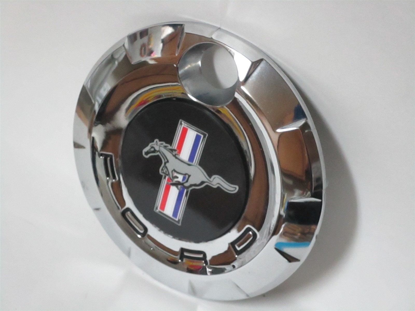 2005-2009 Ford Mustang Rear Trunk Lock Key Cover Emblem