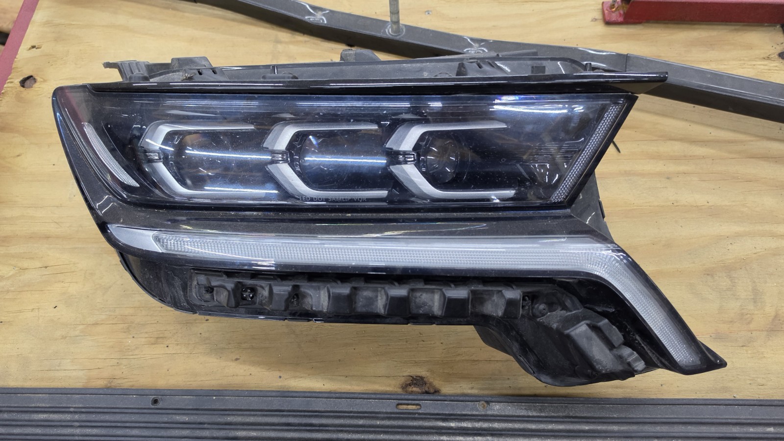 OEM 21-23 Kia Sorento LED Headlight, Right Side,Factory Projector,OEM OEM 21-23 Kia Sorento LED Headlight, Right Side,Factory Projector,OEM