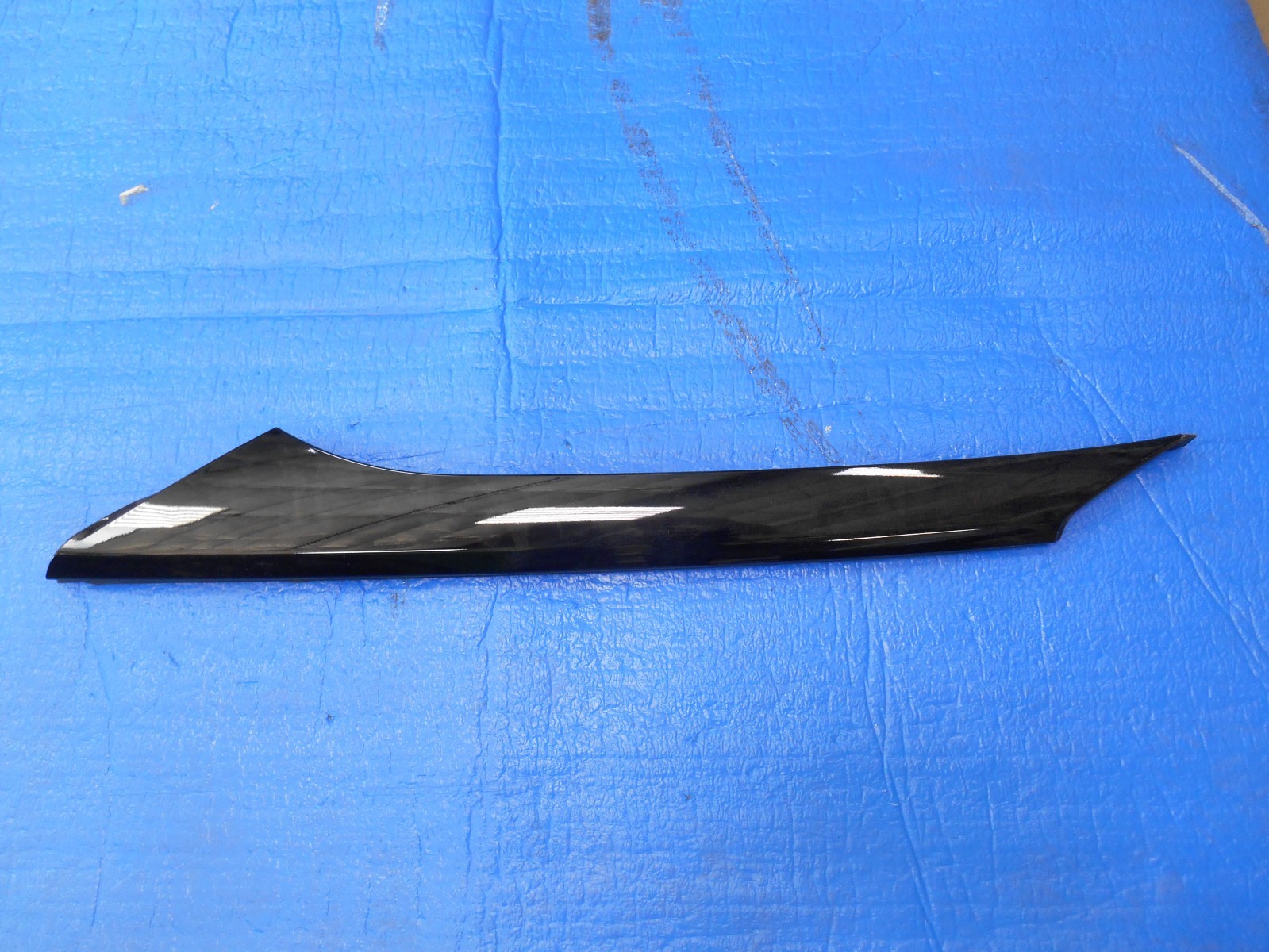2019-2026 CHEVROLET BLAZER LEFT LH WINDSHIELD A PILLAR APPLIQUE MOLDING OEM 2019-2026 CHEVROLET BLAZER LEFT LH WINDSHIELD A PILLAR APPLIQUE MOLDING OEM