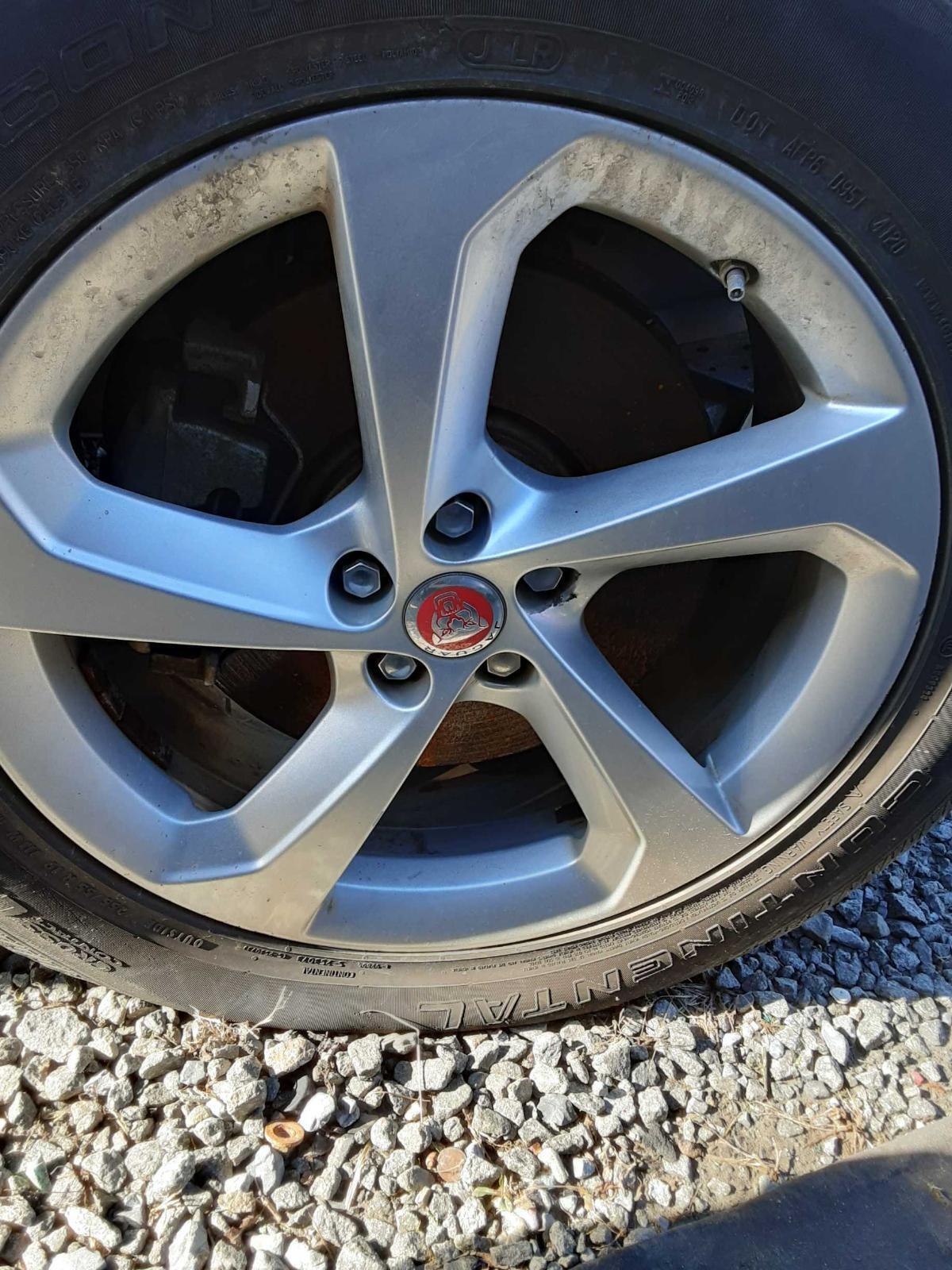 Used Wheel fits: 2017 Jaguar F-pace 19x8-1/2 alloy 5 spoke silver Grade C