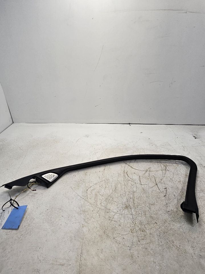 2011-16 BMW F10 5 Series F10 M5 Front Right Passenger Door Upper Surround Trim O