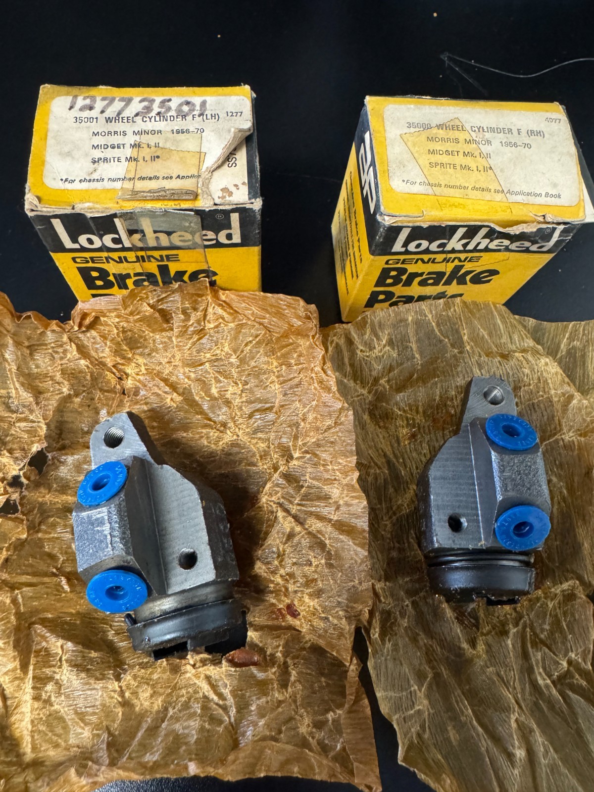 NOS Lockheed SET OF 2 35001 and 35000 Front Wheel Cylinders Morris Midget Sprite