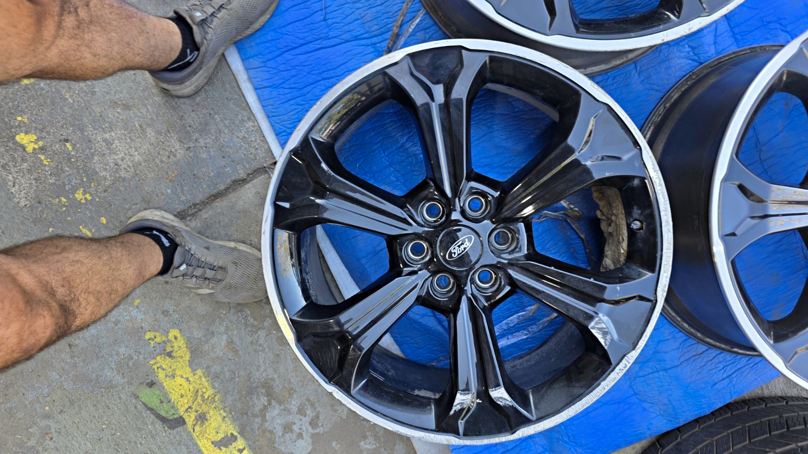 Ford Black Machined Lip Expedition OEM Wheel 22x9.5 2022-2024 Alloy Rim 10443 Ford Black Machined Lip Expedition OEM Wheel 22x9.5 2022-2024 Alloy Rim 10443