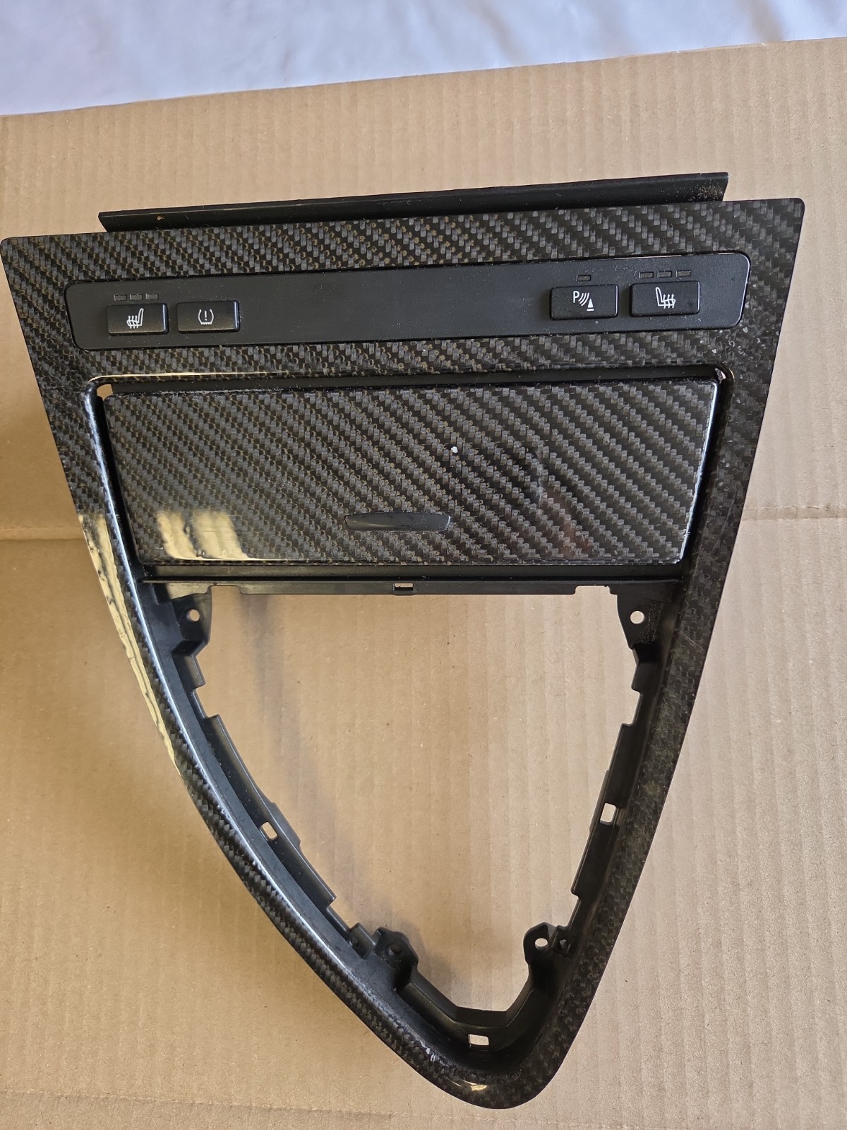 2006-2010 BMW M6 Ash Tray and Bezel - OEM CARBON FIBER 31443-0000 2006-2010 BMW M6 Ash Tray and Bezel - OEM CARBON FIBER 31443-0000