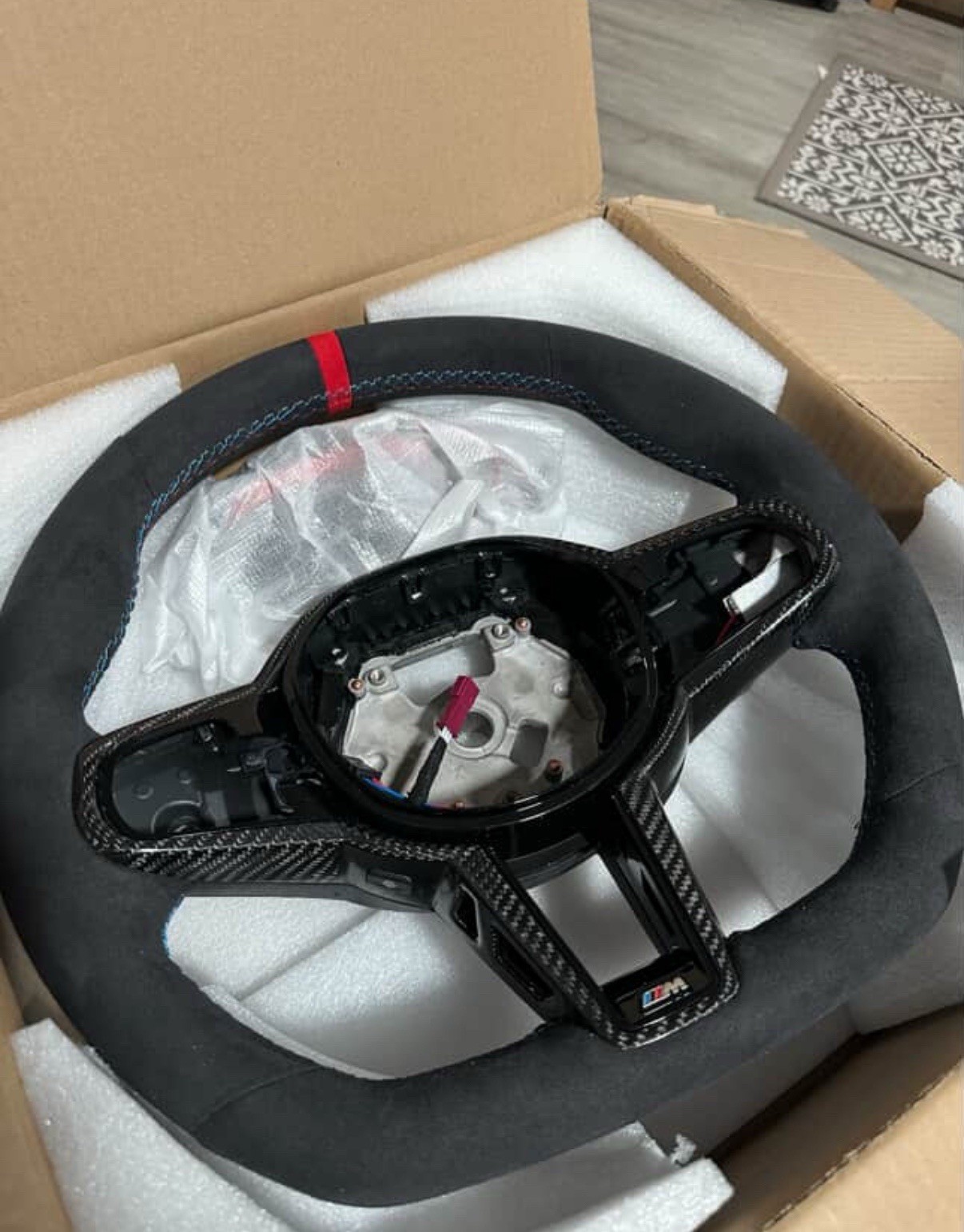 BMW F90 LCI ALCANTARA STEERING WHEEL UPGRADE (COMPLETE WHEEL SWAP) BMW F90 LCI ALCANTARA STEERING WHEEL UPGRADE (COMPLETE WHEEL SWAP)