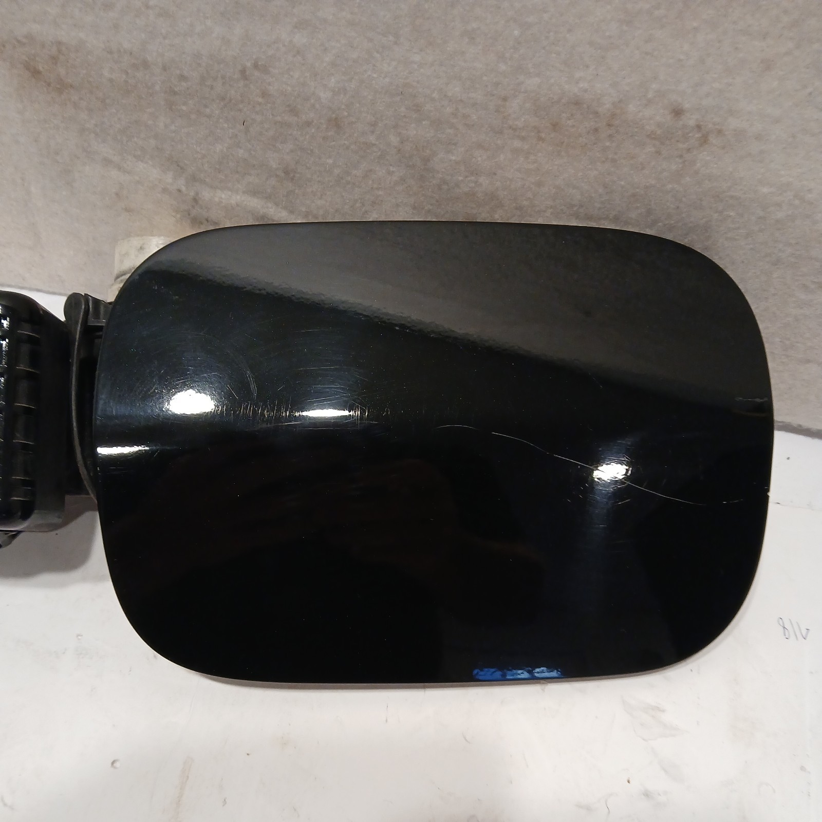 2018-2023 Hyundai Kona Fuel/Gas Filler Lid Door Cover Ultra Black-MZH 2018-2023 Hyundai Kona Fuel/Gas Filler Lid Door Cover Ultra Black-MZH