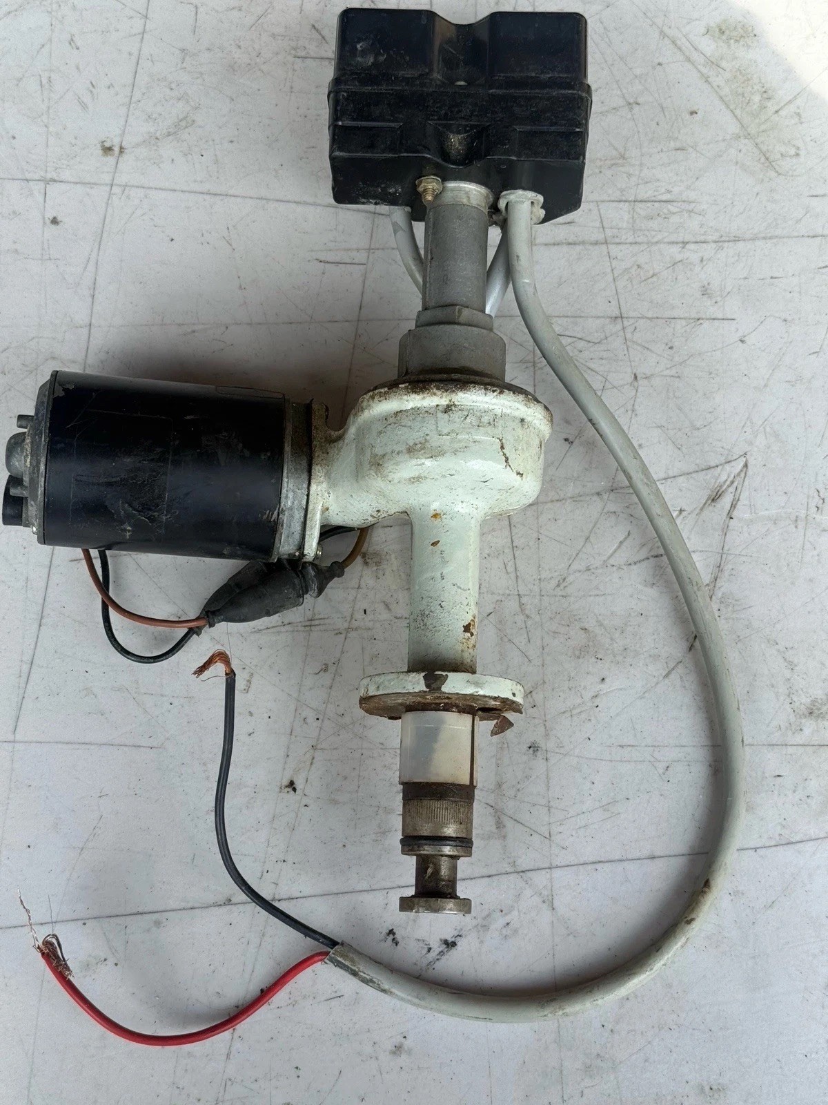 839433 Mechanical Lifting Device & Motor For Volvo Penta AQ270, 275, 280 Drives 839433 Mechanical Lifting Device & Motor For Volvo Penta AQ270, 275, 280 Drives