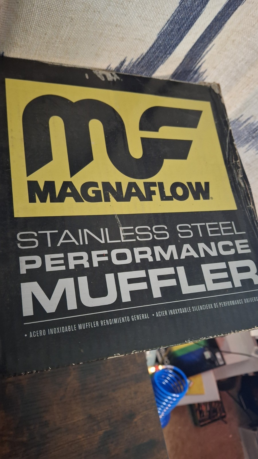 Magnaflo Stainless Steel Muffler. 2.5 I'd x 2.5 id,center to center. Magnaflo Stainless Steel Muffler. 2.5 I'd x 2.5 id,center to center.