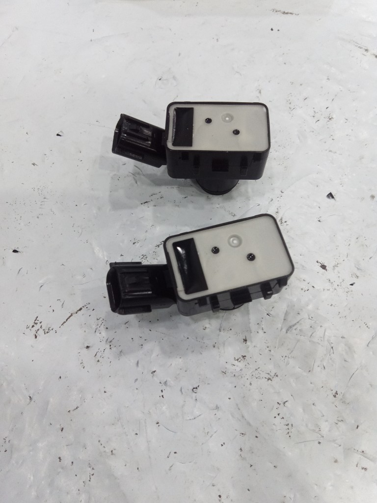 Front Bumper Parking Sensor Pair 89341-06070 For Toyota Camry RAV4 Lexus ES350