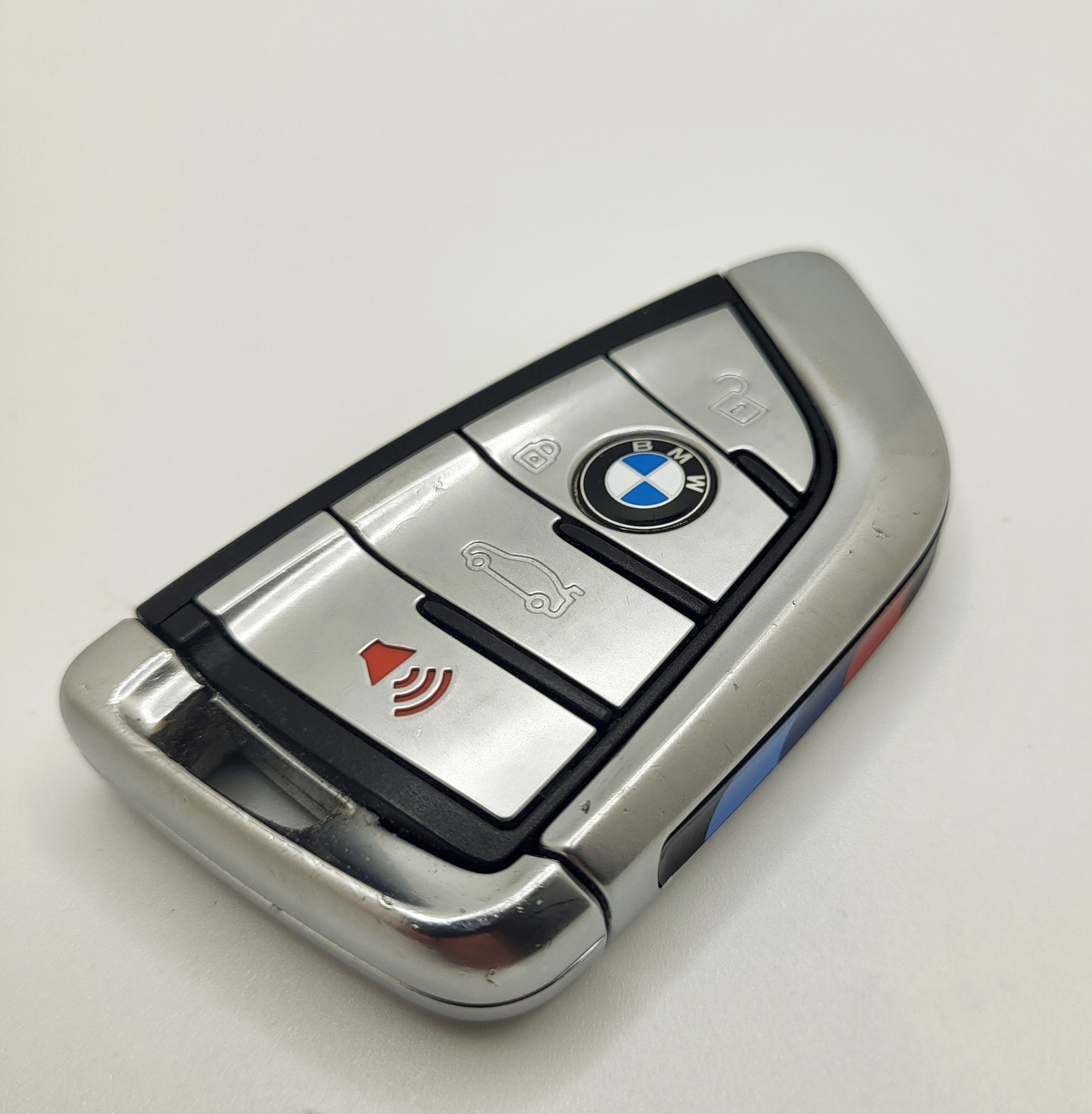 OEM BMW Keyless Remote Fob Key Insert 4B Silver BMW N5F-ID21A (M Series) OEM BMW Keyless Remote Fob Key Insert 4B Silver BMW N5F-ID21A (M Series)