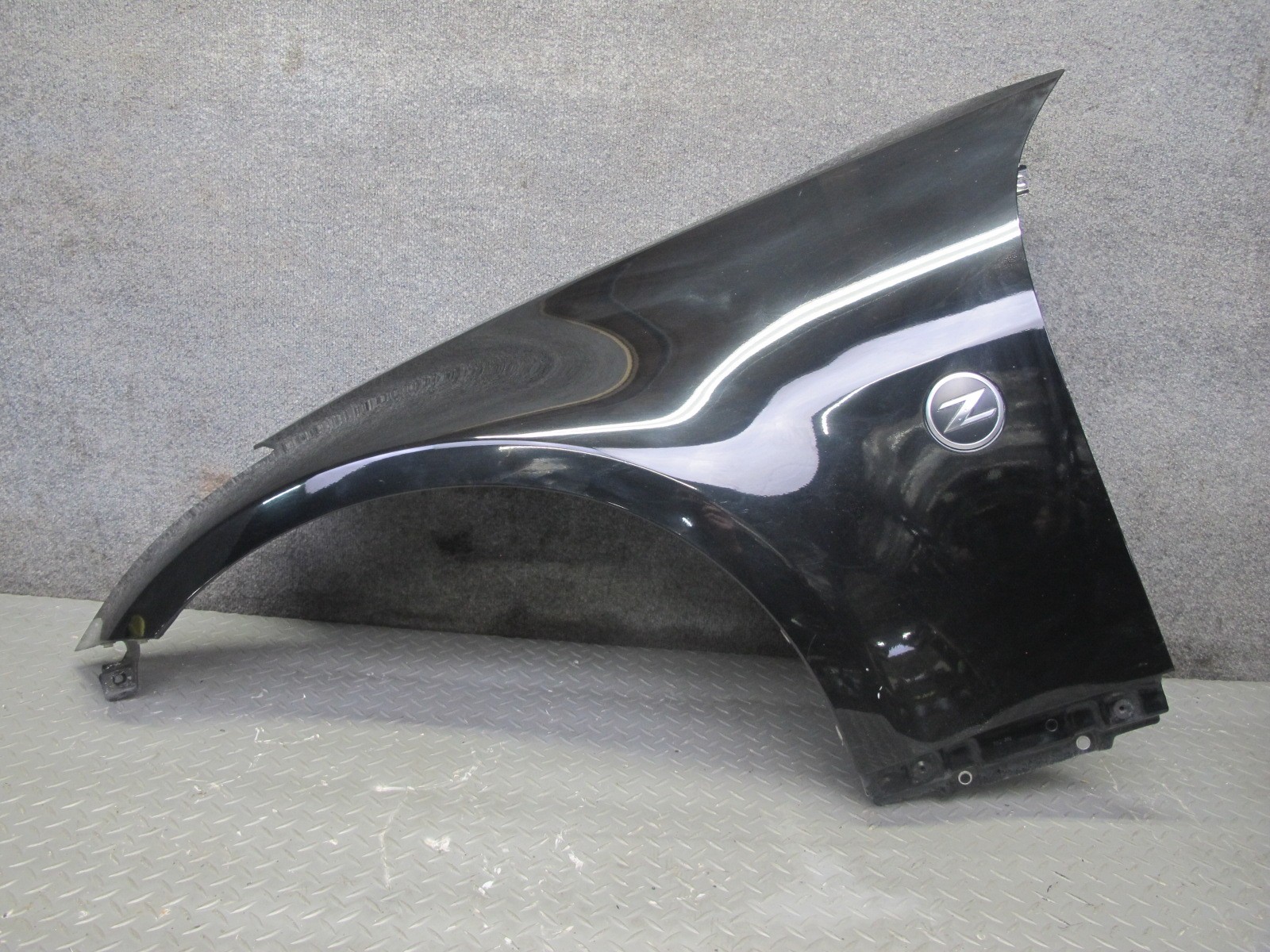 03-06 NISSAN Z33 350Z FRONT LEFT FENDER SHELL COVER PANEL BLACK OEM