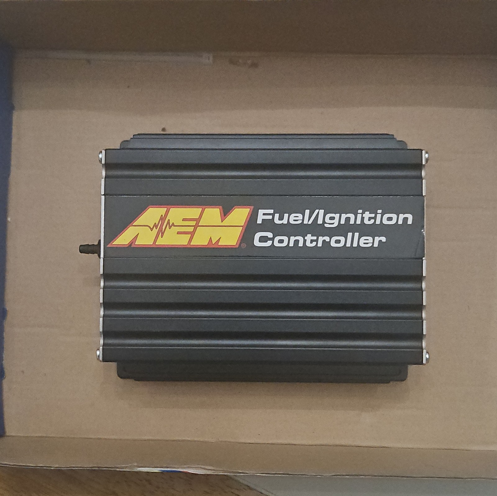 NEW AEM FIC 6 FUEL IGNITION CONTROLLER WITH HARNESS f/ic 30-1910 FIC Universal NEW AEM FIC 6 FUEL IGNITION CONTROLLER WITH HARNESS f/ic 30-1910 FIC Universal