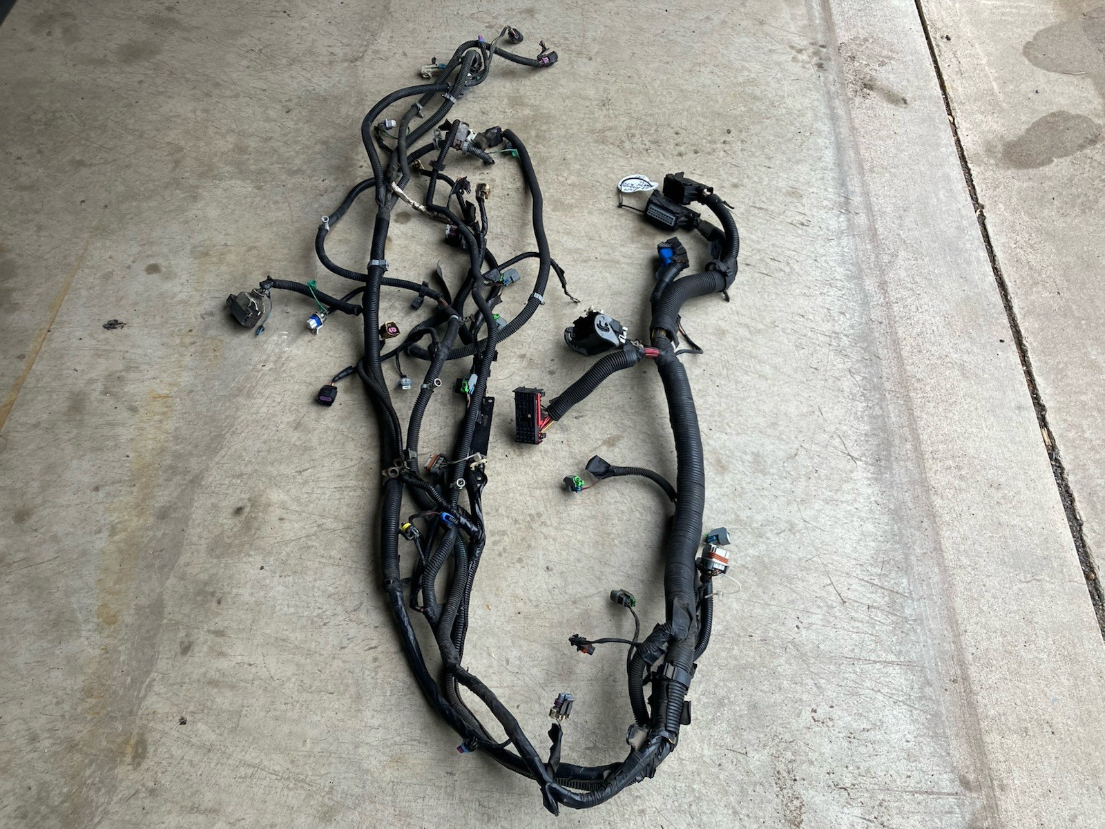 2008 Chevy Avalanche Engine Wiring Harness. A374 2008 Chevy Avalanche Engine Wiring Harness. A374