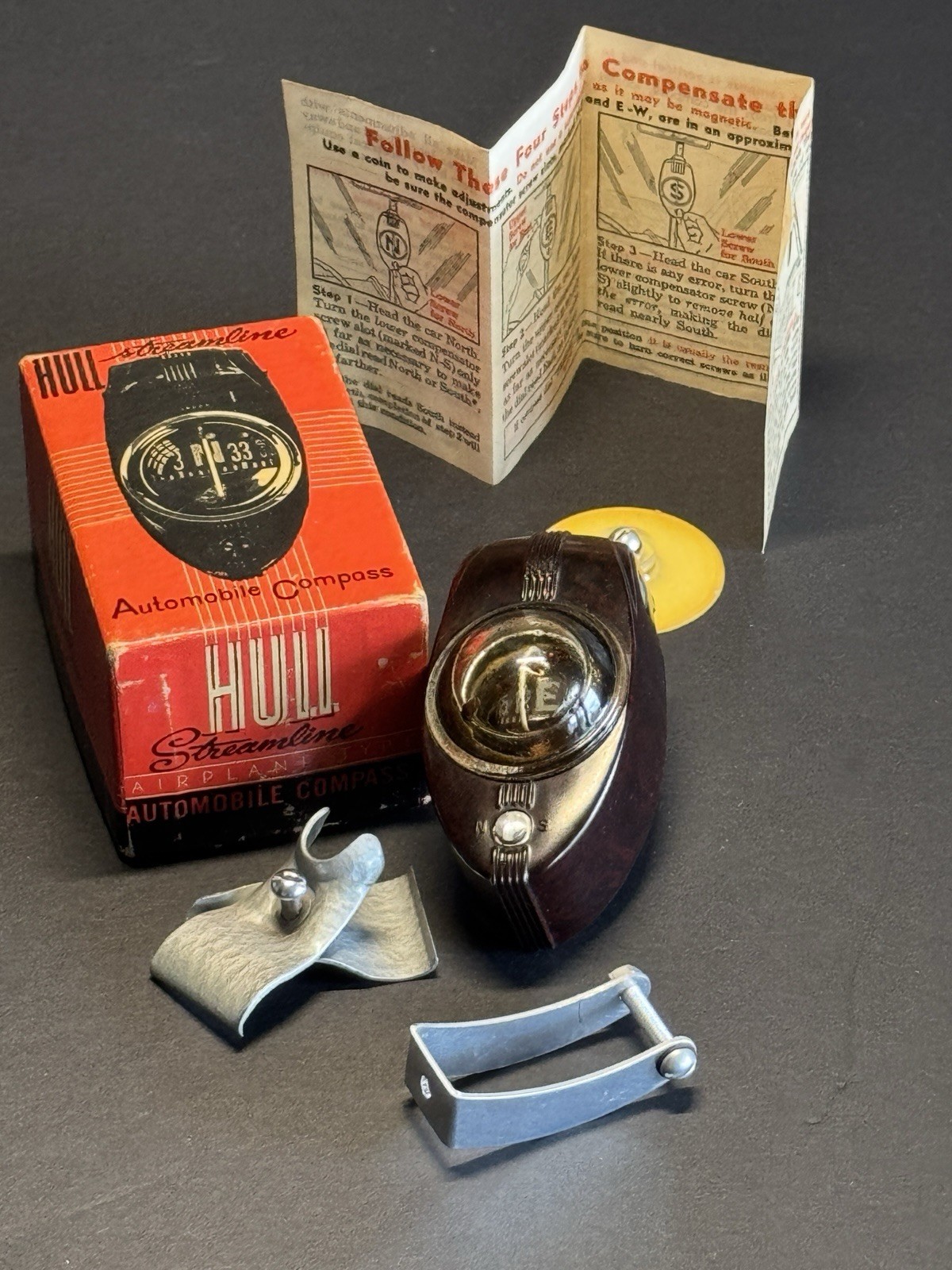 Vintage Antique Hull Streamline Bakelite Automobile Compass Complete In Box Vintage Antique Hull Streamline Bakelite Automobile Compass Complete In Box