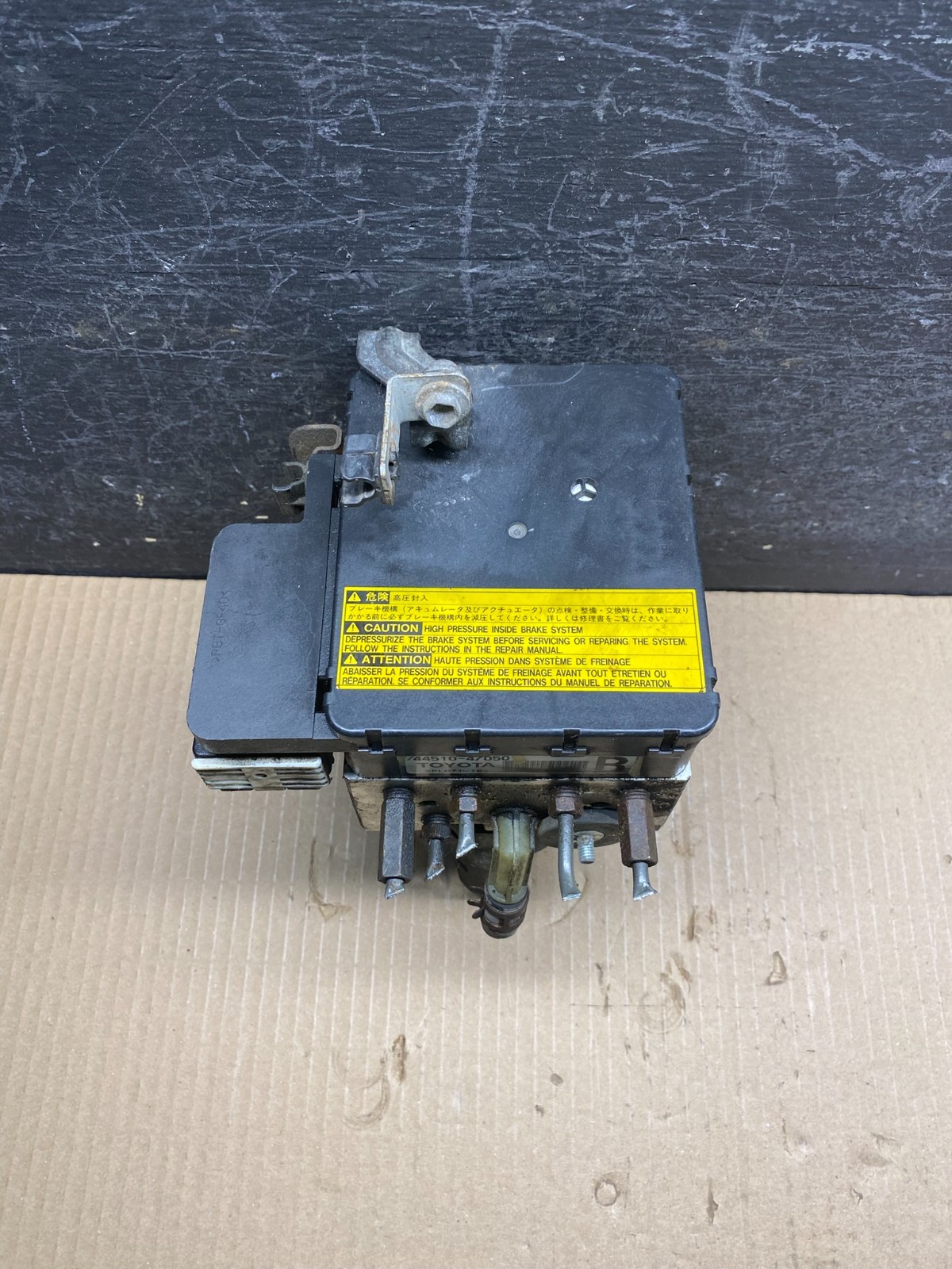2004 - 2009 Toyota Prius ABS Brake Pump Anti Lock OEM Module ah7353 DG