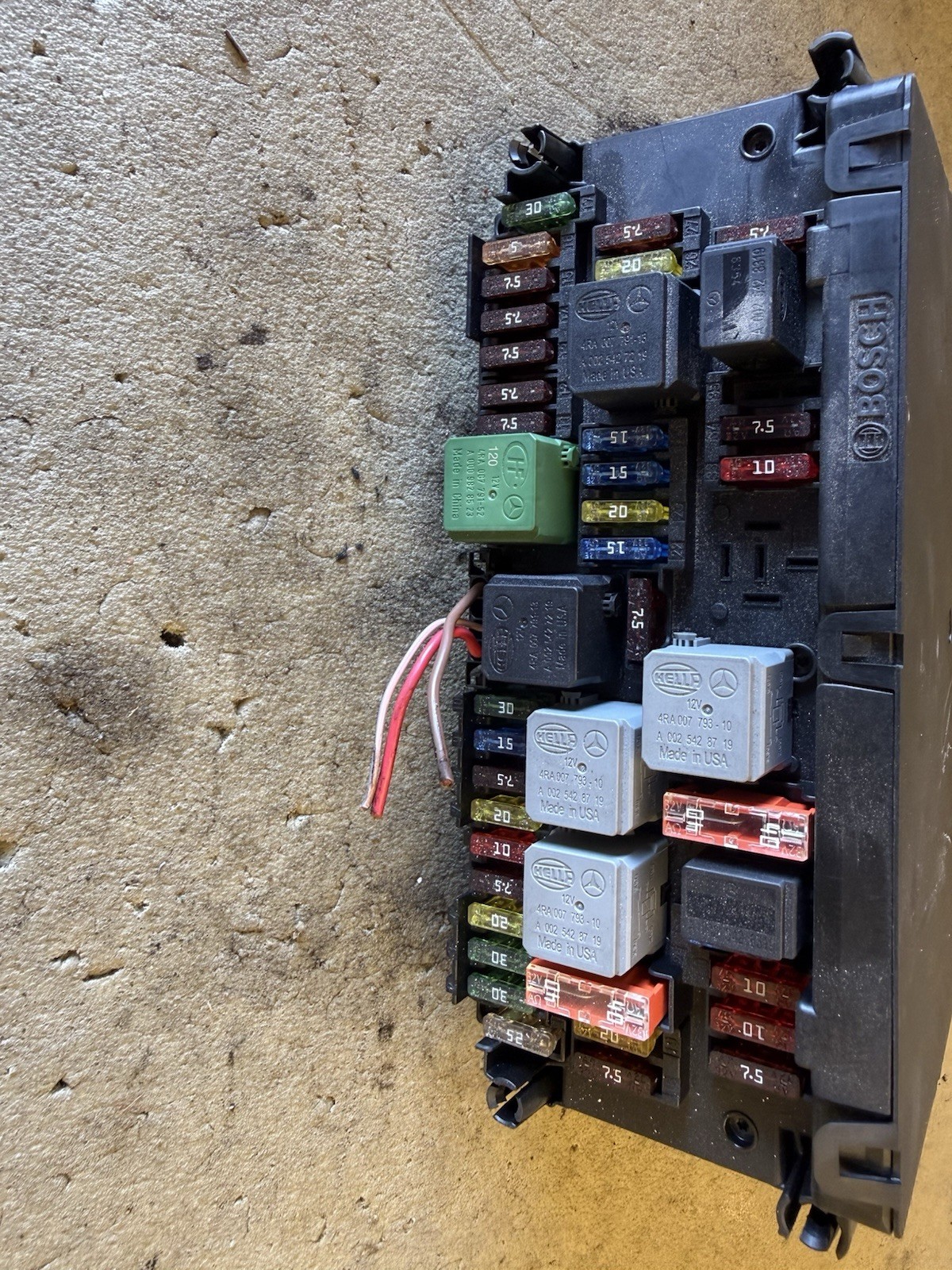 10-13 Mercedes W212 E350 E550 Front SAM Fuse Relay Module A2129007104 Oem Unit 10-13 Mercedes W212 E350 E550 Front SAM Fuse Relay Module A2129007104 Oem Unit