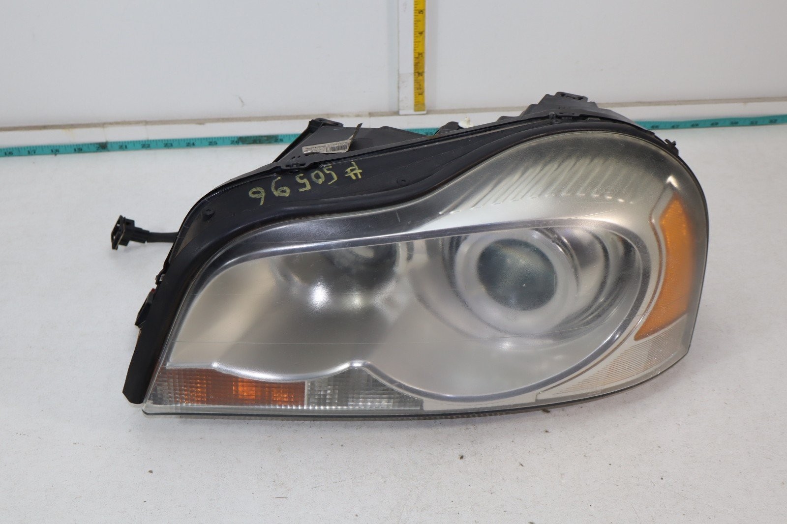 2007-2014 Volvo XC90 Front Left Driver Side Headlight HID Assembly 31347075 OEM