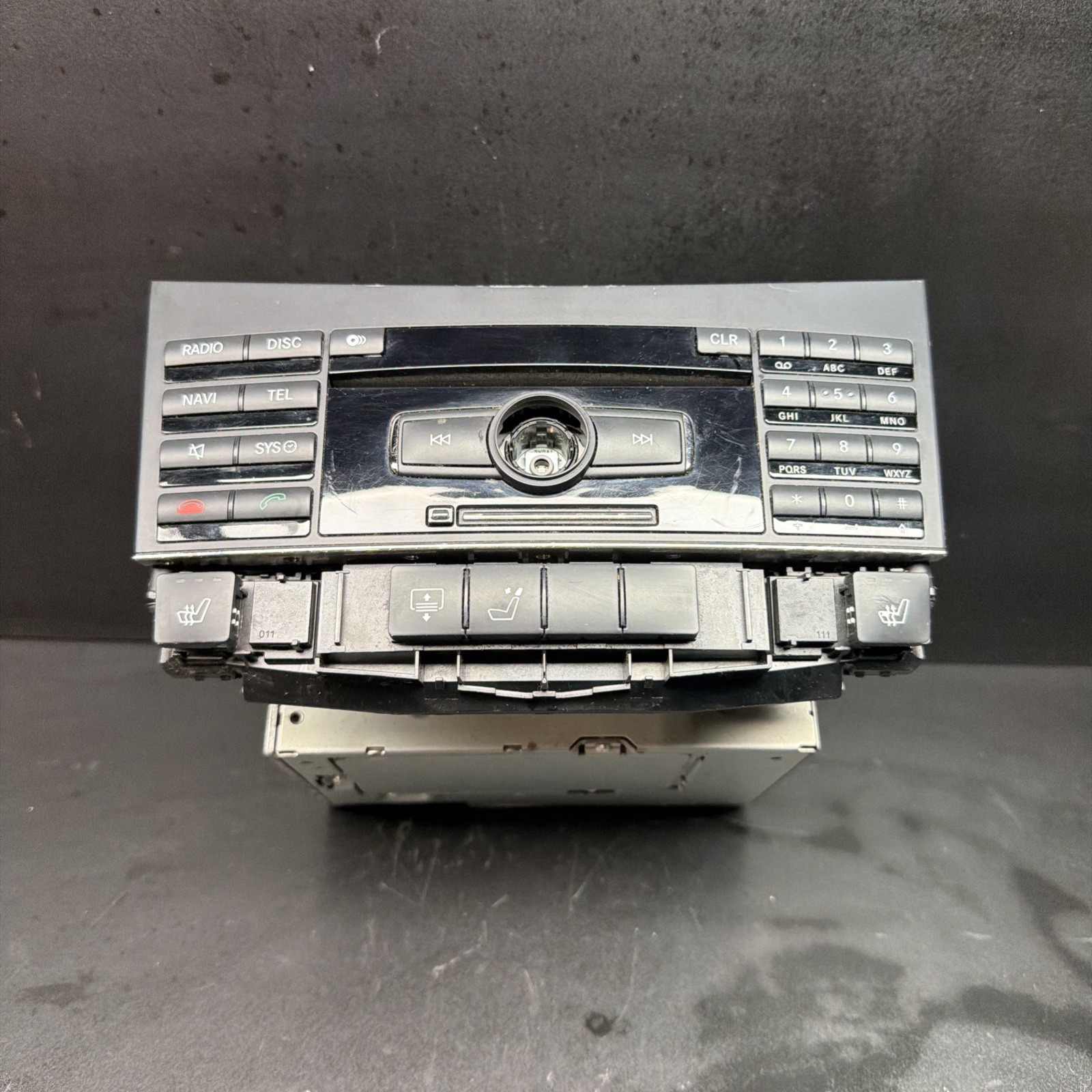 2010 - 2013 MERCEDES BENZ E350 W212 Command Head Unit CD Changer Radio OEM 2010 - 2013 MERCEDES BENZ E350 W212 Command Head Unit CD Changer Radio OEM