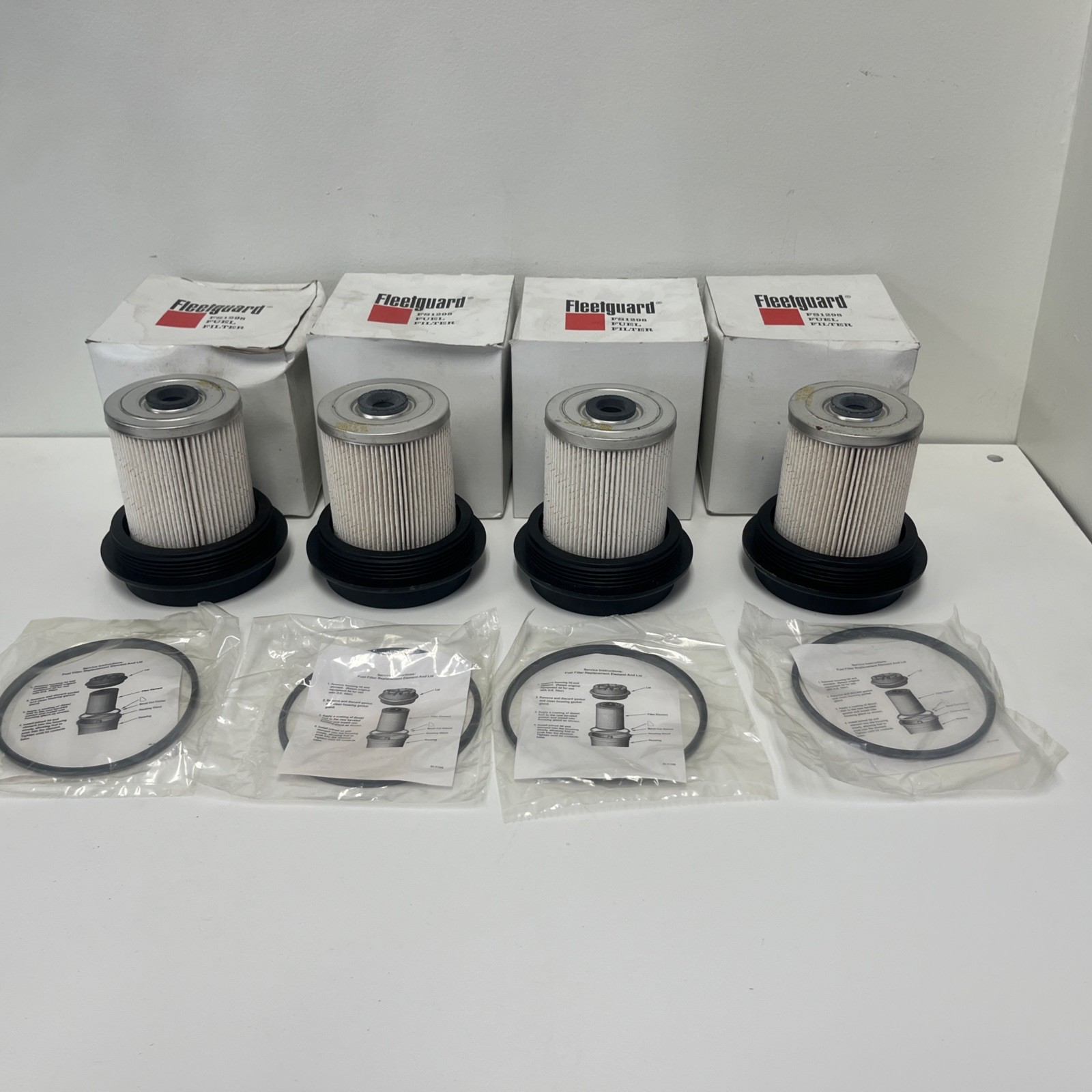 Lot of 4 Fleetguard FS1298 Fuel Filters 33517 33817 FS1298 Tp1297 PF7578 PF7678 Lot of 4 Fleetguard FS1298 Fuel Filters 33517 33817 FS1298 Tp1297 PF7578 PF7678