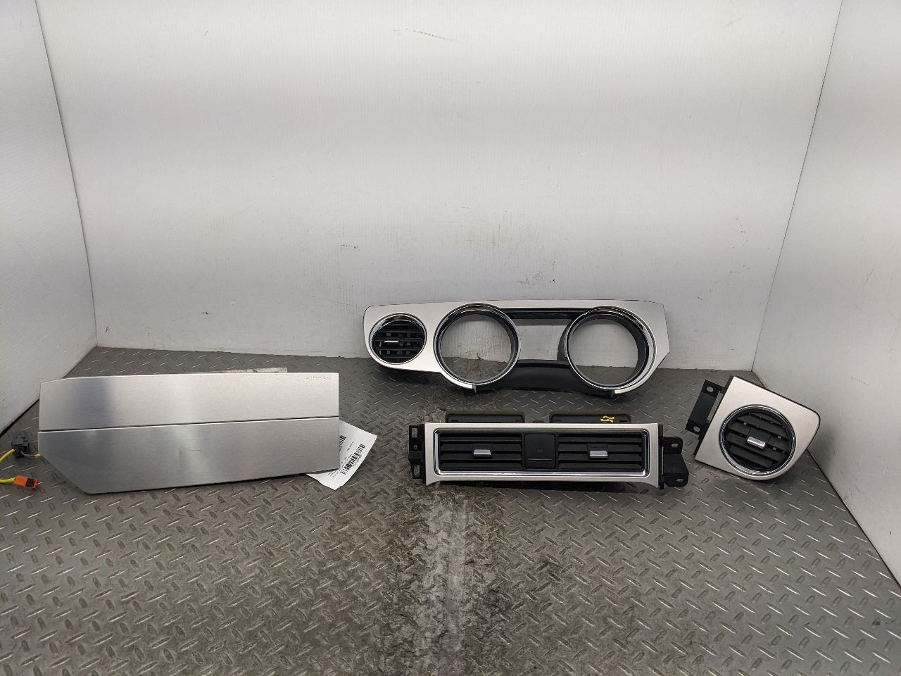 10-14 FORD MUSTANG CLUSTER BEZEL DASH VENT TRIM BEZEL PANEL SET SILVER 1203099