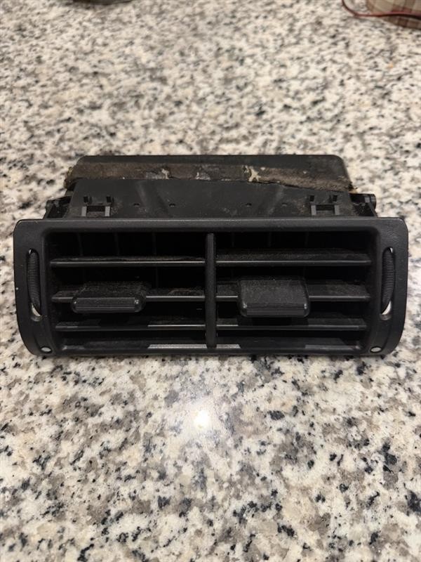 Porsche 911 964 993 Center Dash Air Vent OEM 91157205101 - Damaged Tab