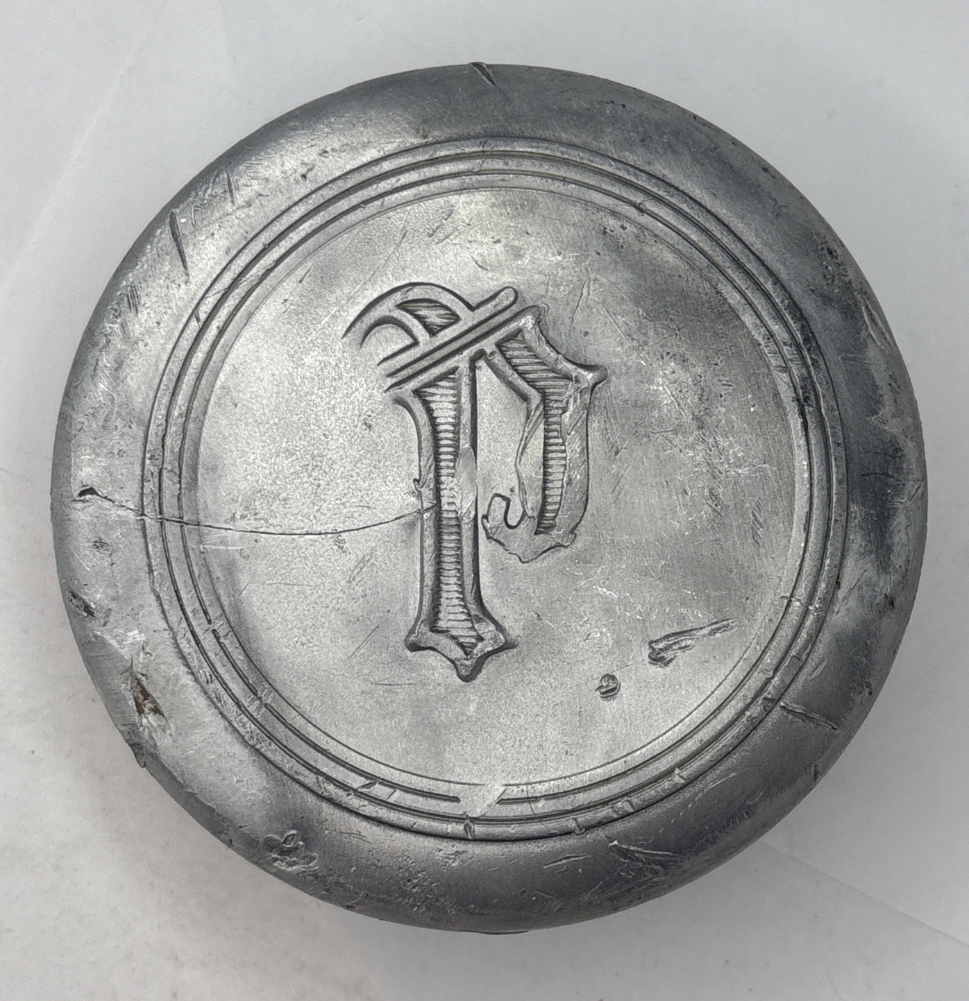 1920\'s Plymouth, hubcap, dust cover, grease cap, Vintage Antique 1920\'s Plymouth, hubcap, dust cover, grease cap, Vintage Antique