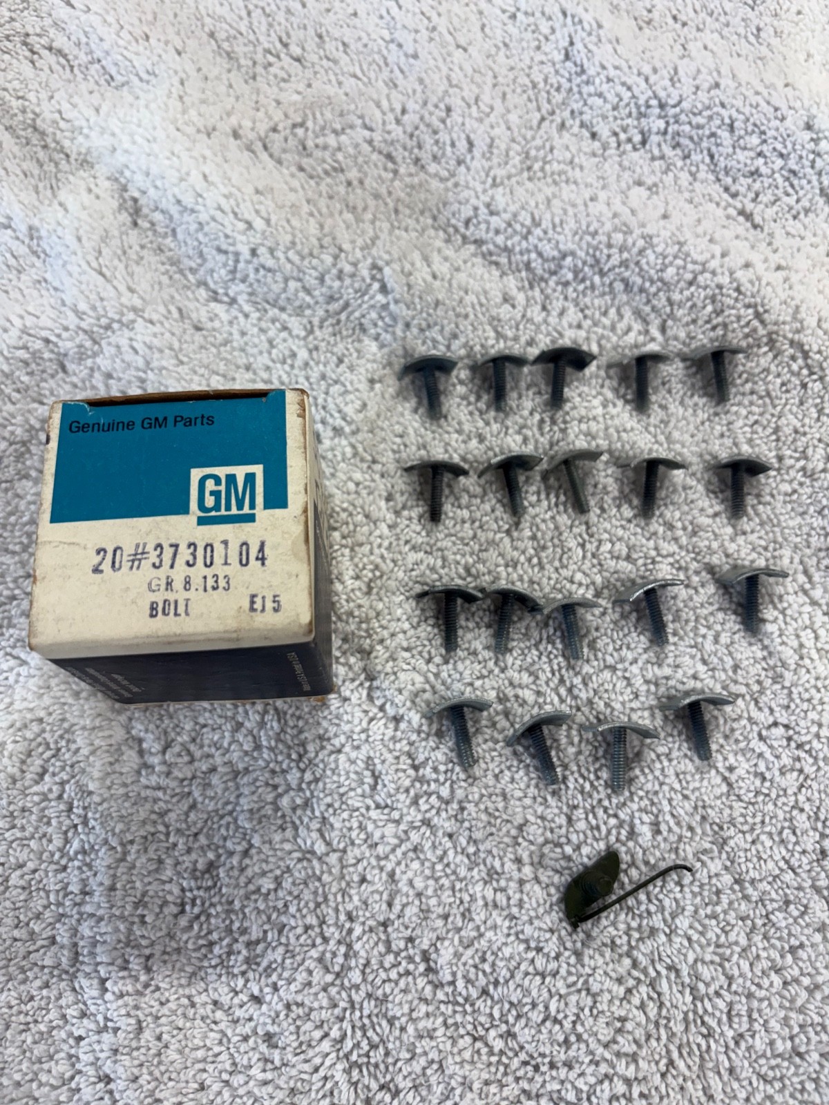 56-61 C1 Corvette Side Trim Molding Retainers (20)--GM #3730104--NOS 56-61 C1 Corvette Side Trim Molding Retainers (20)--GM #3730104--NOS