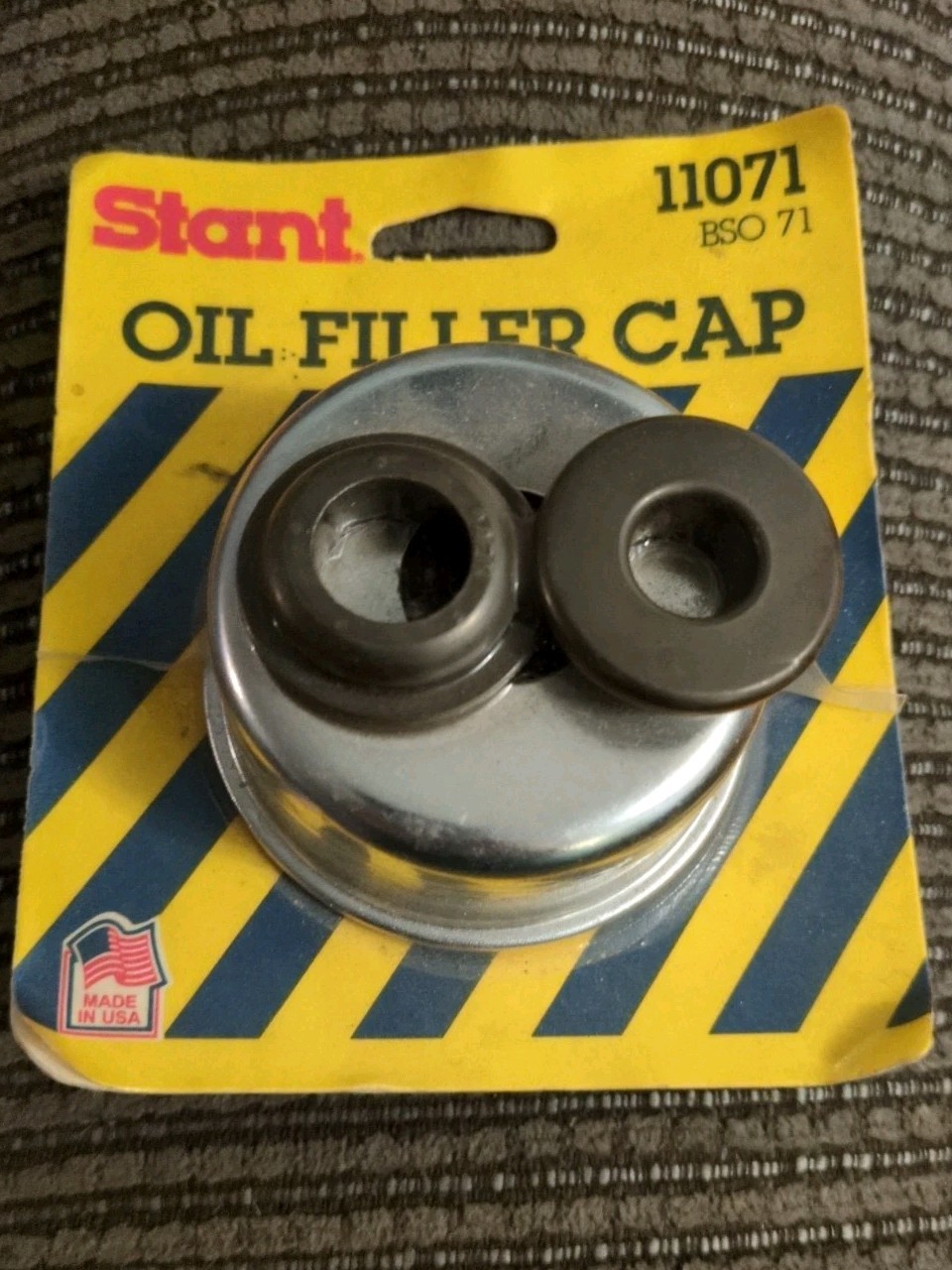 New NOS Stant Oil Filler Fill Cap 11071 Vintage
