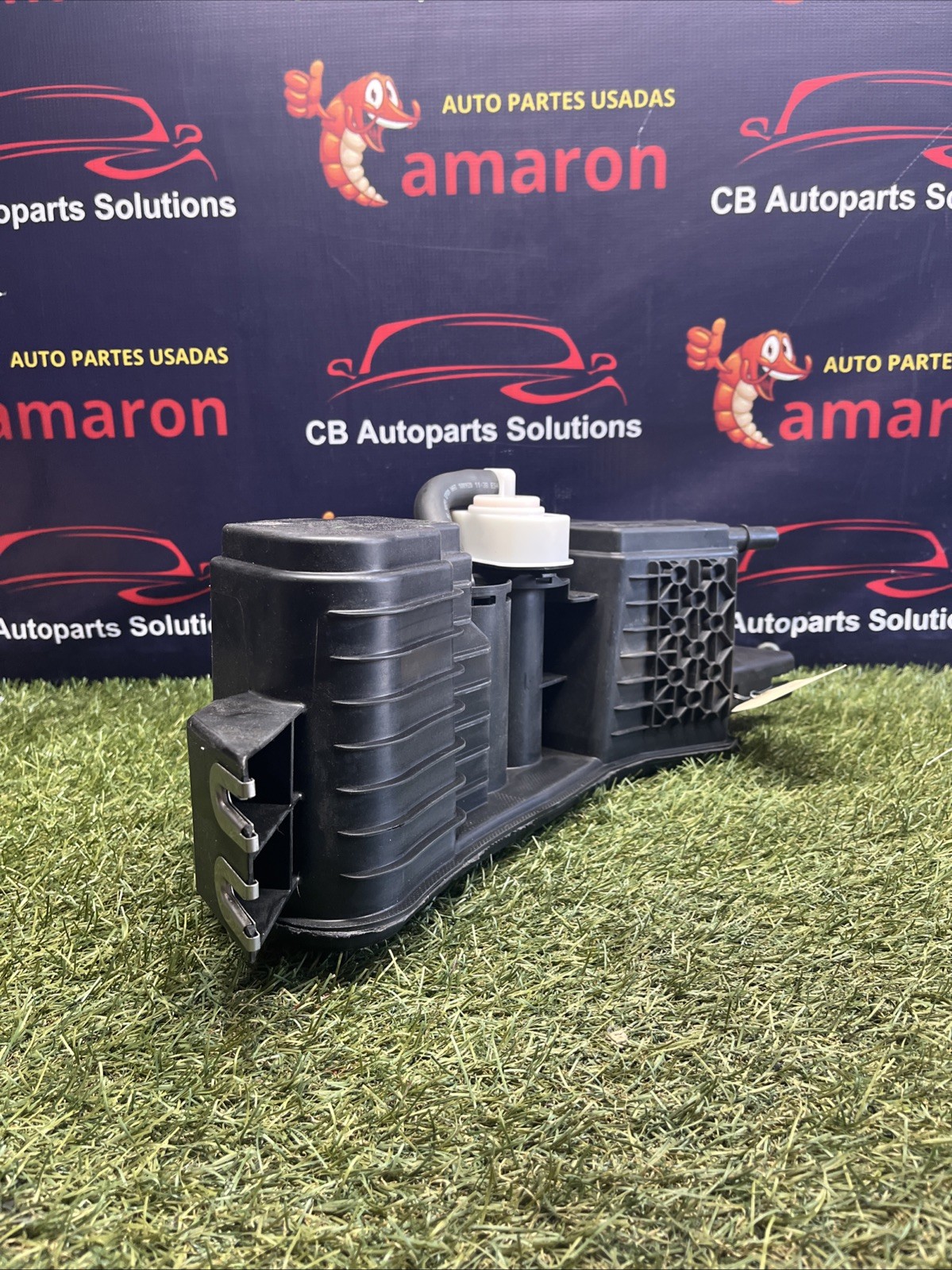 2020-23 Chrysler 300/Charger 3.6L Fuel Vapor Charcoal Canister 68401344AC OEM 2020-23 Chrysler 300/Charger 3.6L Fuel Vapor Charcoal Canister 68401344AC OEM