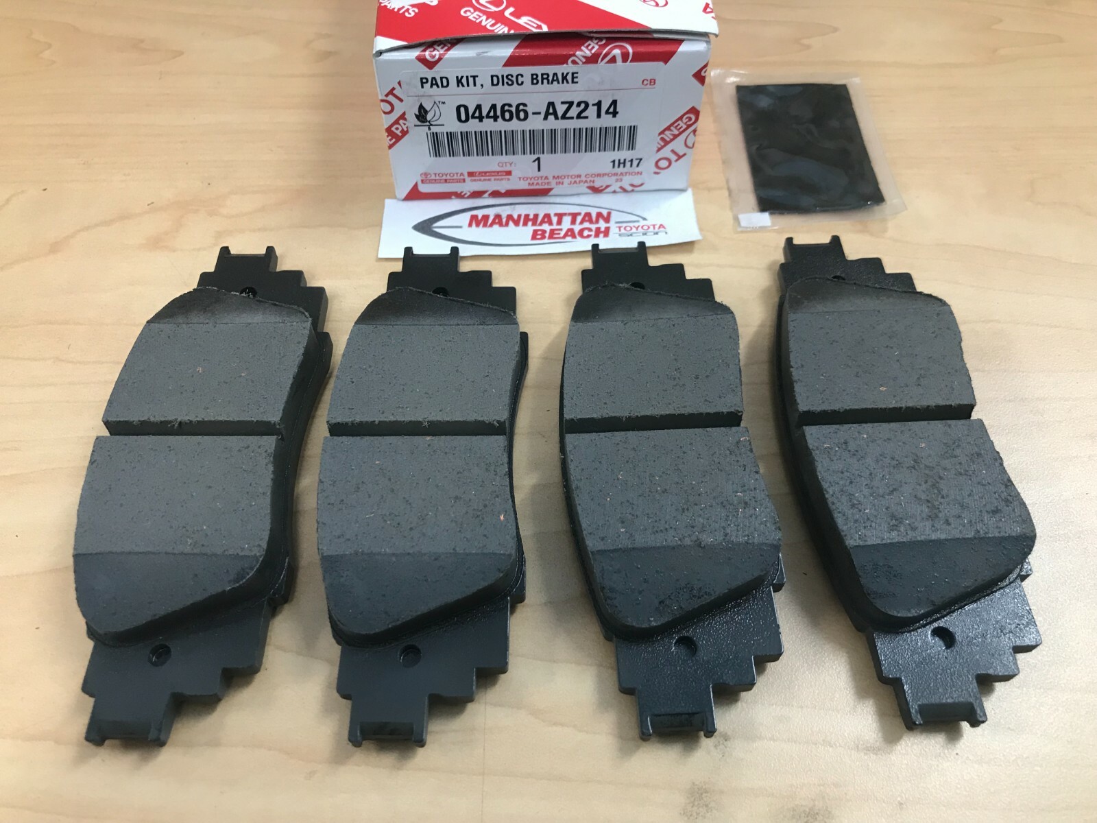 19-25 RAV4 & RAV4 HYBRID CERAMIC REAR BRAKE PADS GENUINE TOYOTA 04466-AZ214
