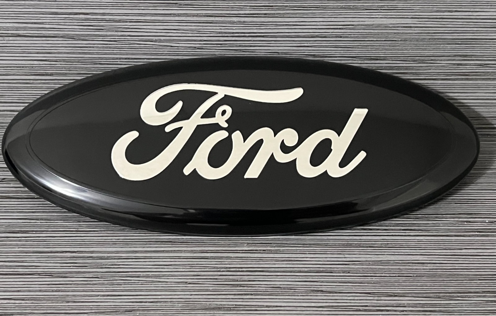 2005-2007 Ford F250 F350 Super Duty Front Grille Chrome Black Ford 9 Inch Emblem