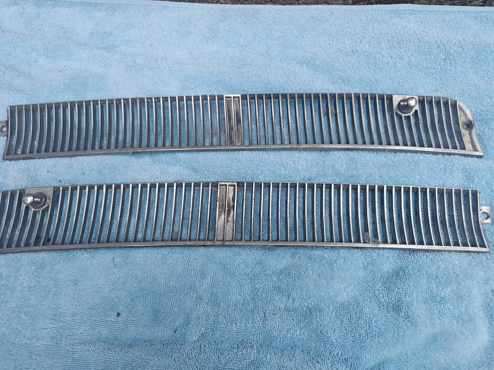 Imperial 1960 1961 1962 1963 Cowl Vent And Windshield Washer Assembly Chrome Imperial 1960 1961 1962 1963 Cowl Vent And Windshield Washer Assembly Chrome