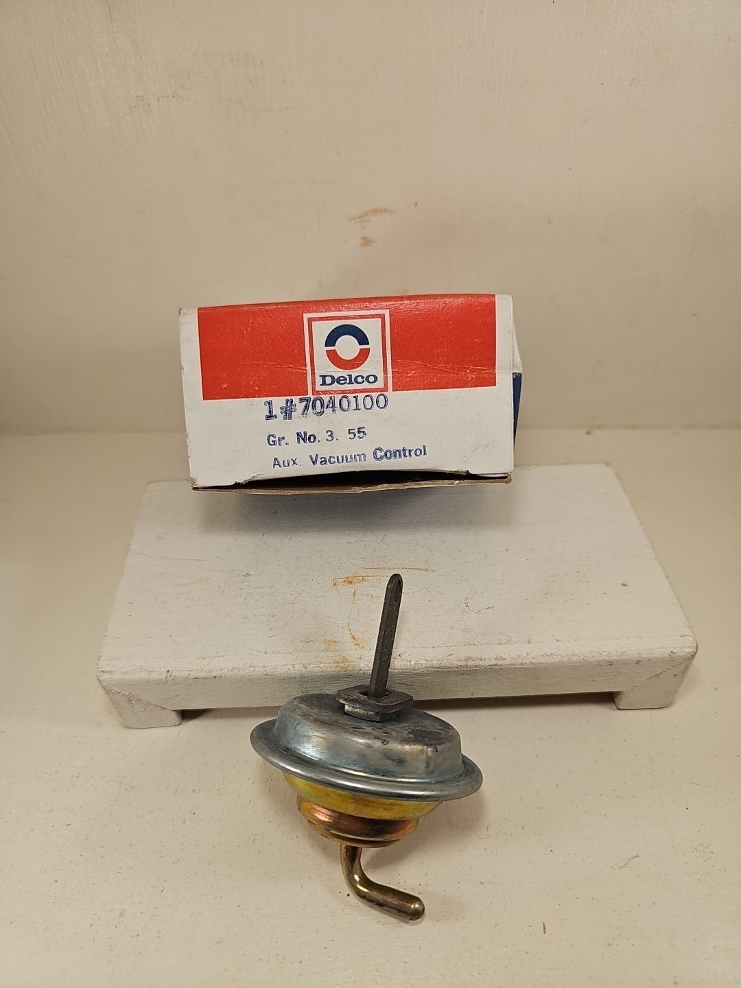 NOS 1973-74 Olds Cutlass 442 88 98 V8 350 4BC Carb Choke Pull-off GM 7040100