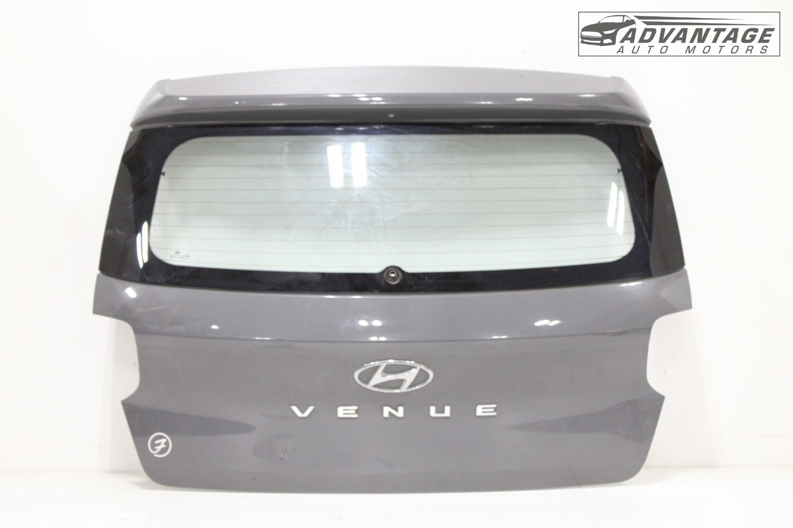 2020-2025 HYUNDAI VENUE TAILGATE LIFTGATE BACK DOOR GALACTIC GRAY METALLIC OEM